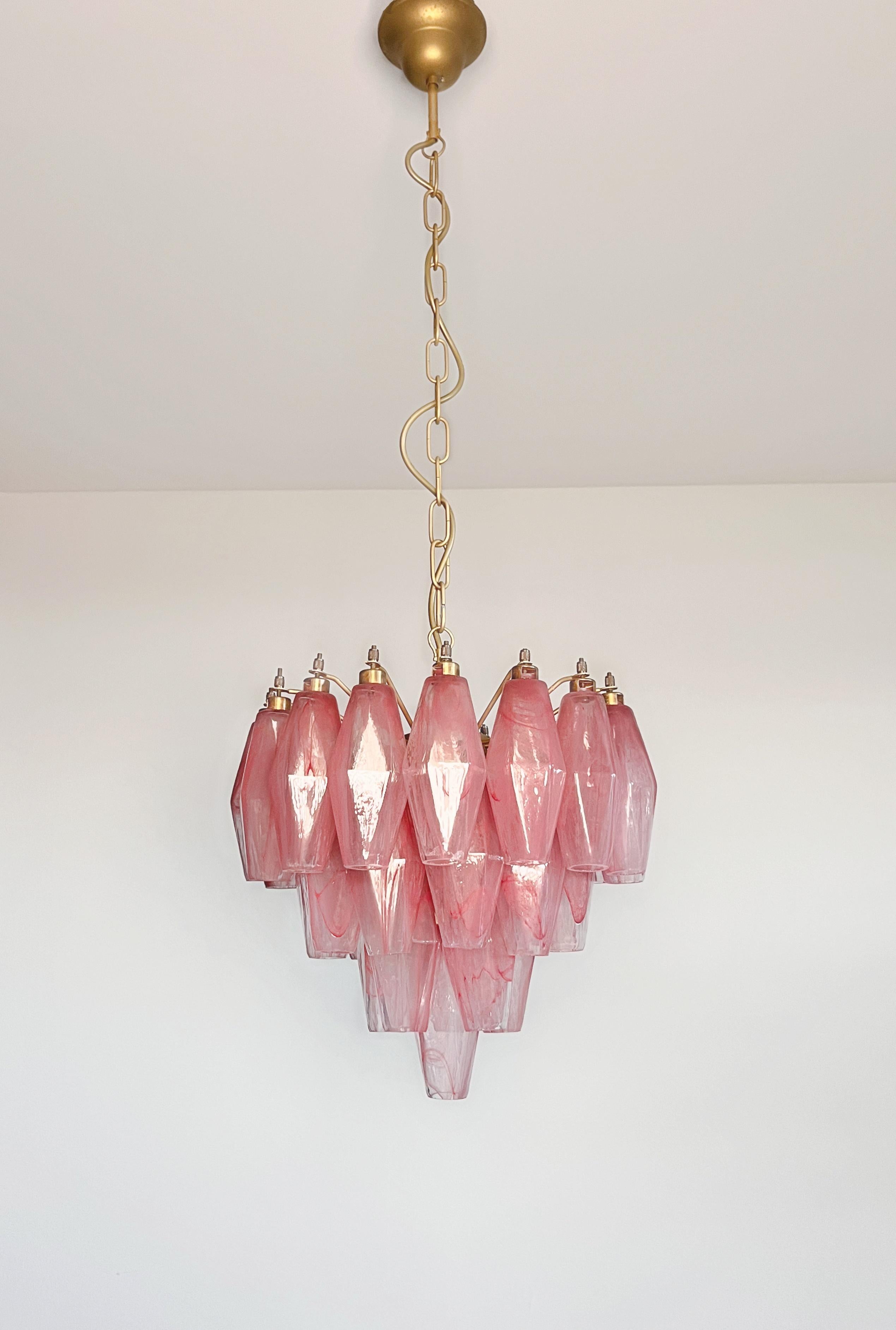 Elegant Murano alabaster pink Poliedri Chandelier - Carlo Scarpa design in vendita 2