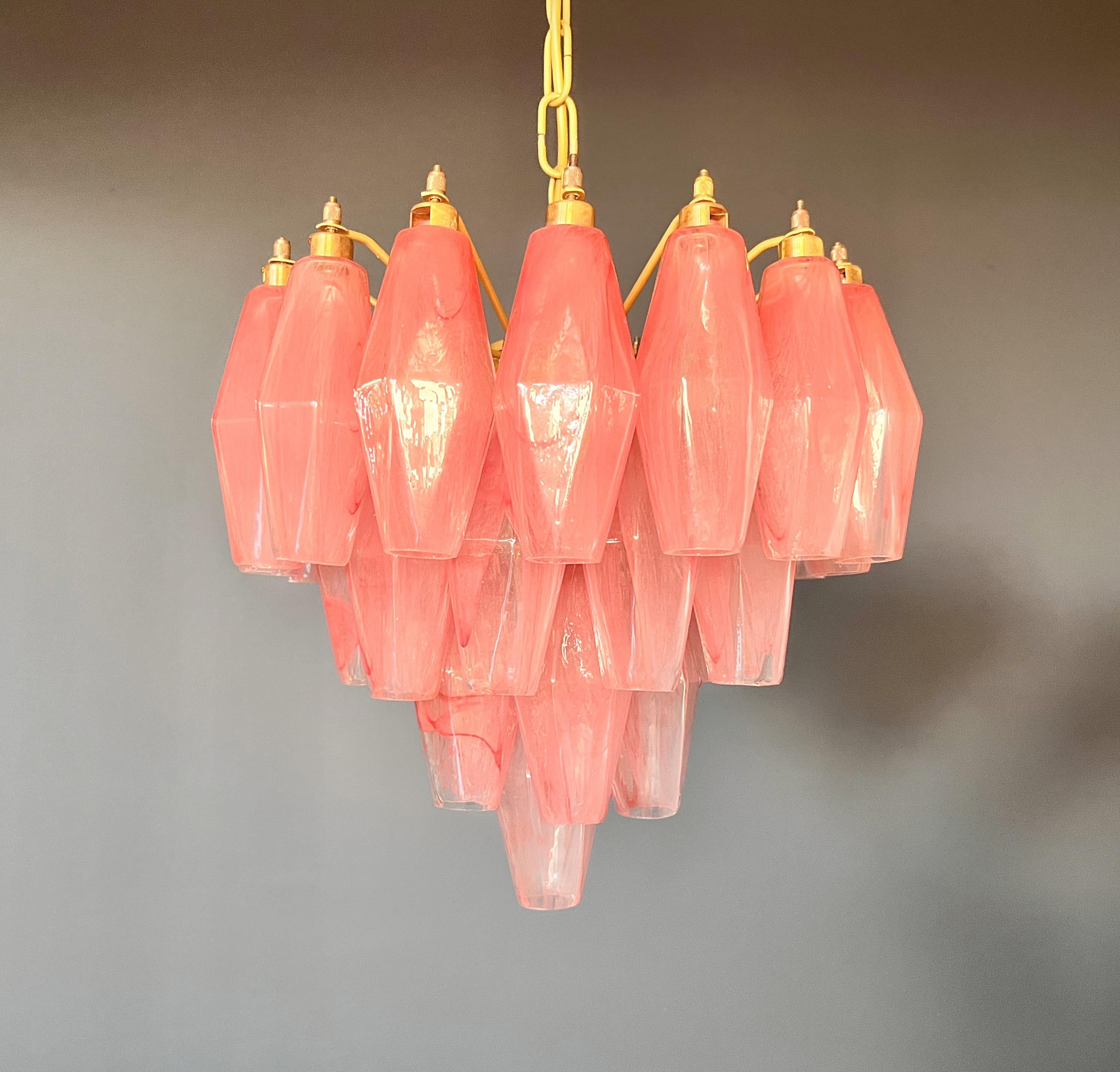 Elegant Murano alabaster pink Poliedri Chandelier - Carlo Scarpa design In condizioni buone in vendita a Gaiarine Frazione Francenigo (TV), IT