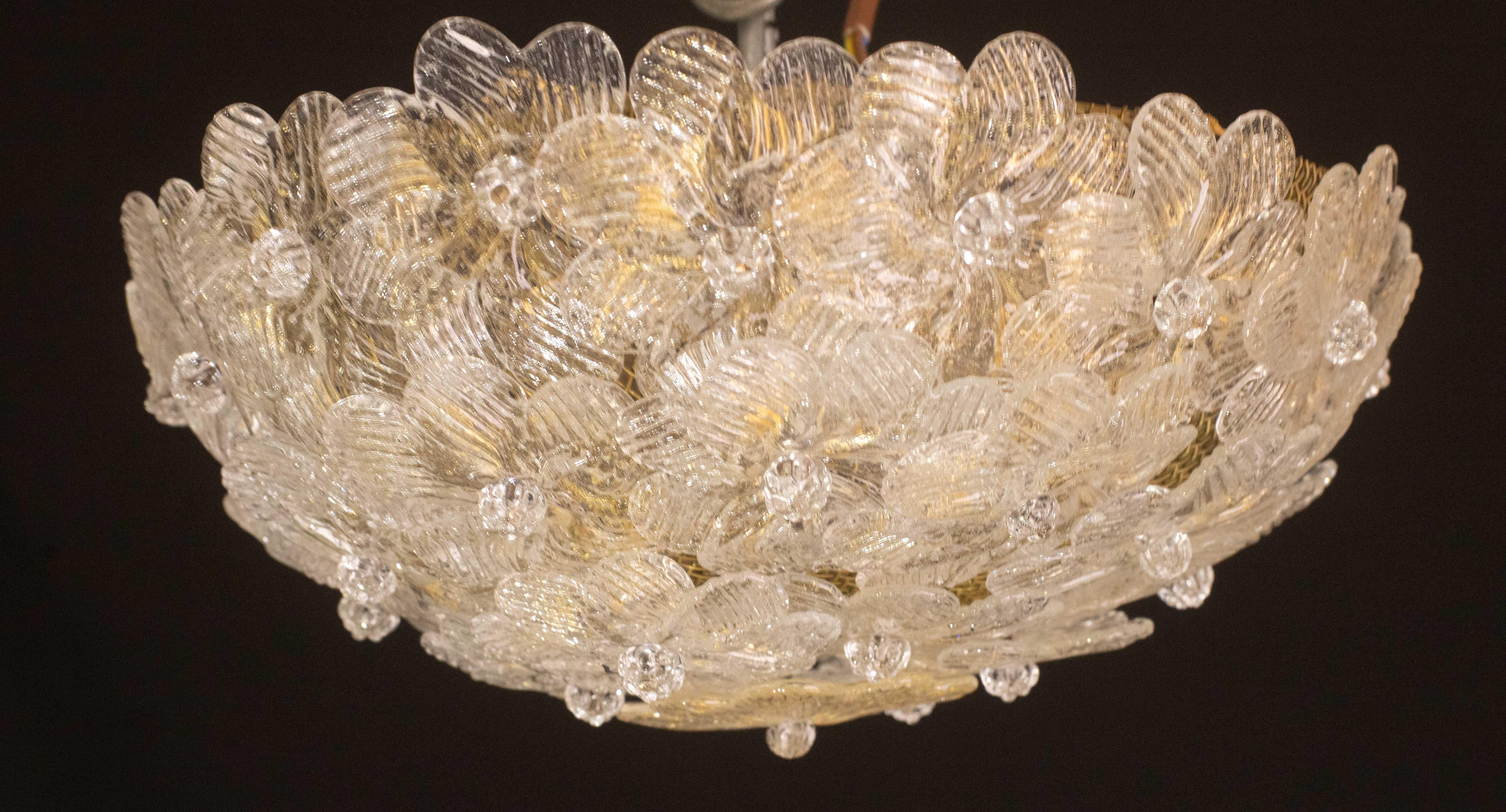Elegante Lámpara de Techo de Murano Flor Dorada y Trasparente de Seguso para Venini Europeo en venta