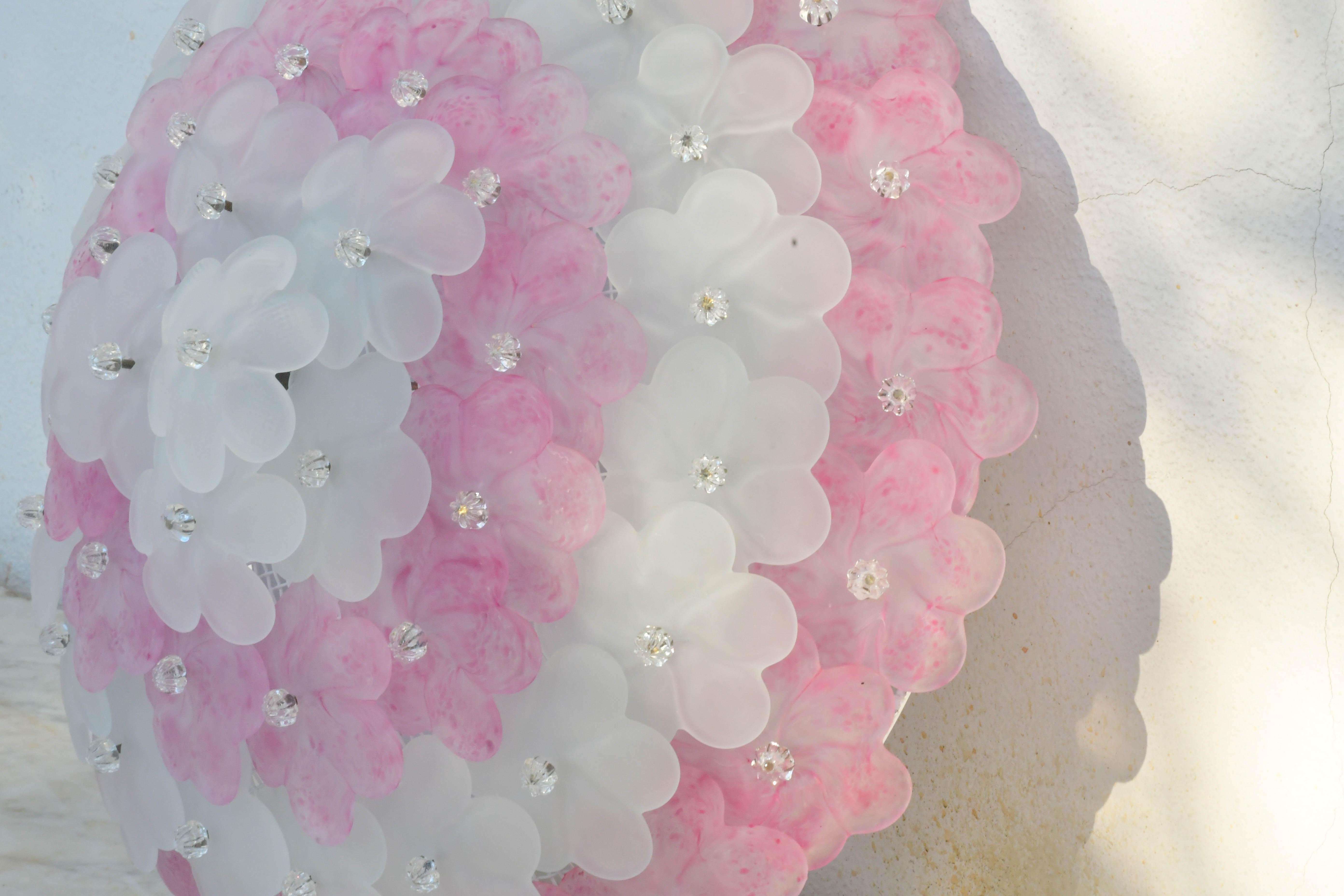 Elegant Murano Ceiling Light Pink Flower by Seguso for Venini, Italy im Zustand „Gut“ im Angebot in Roma, IT
