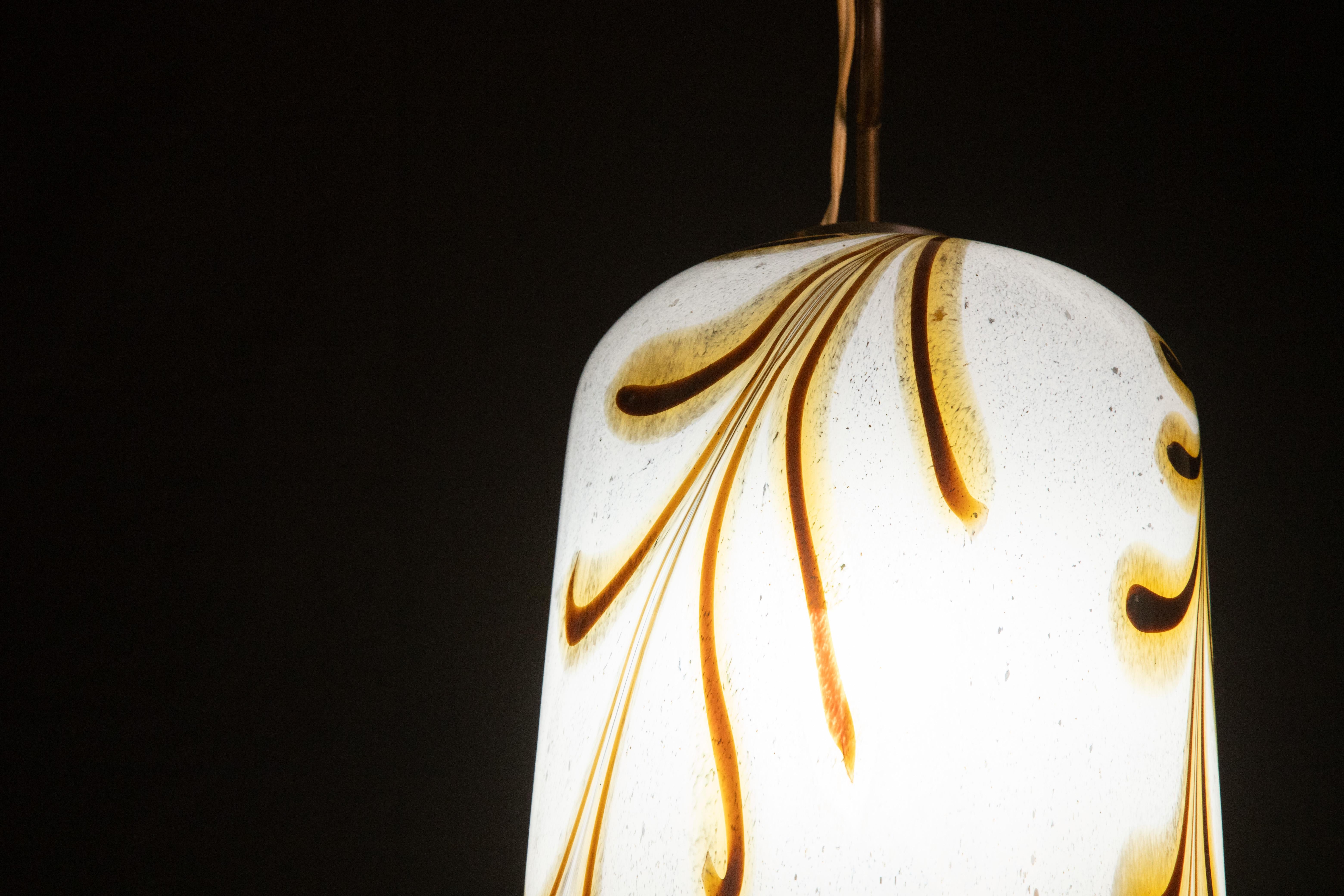 Fin du 20e siècle Élégant manteau de café de Murano peint encastré, années 1980 en vente