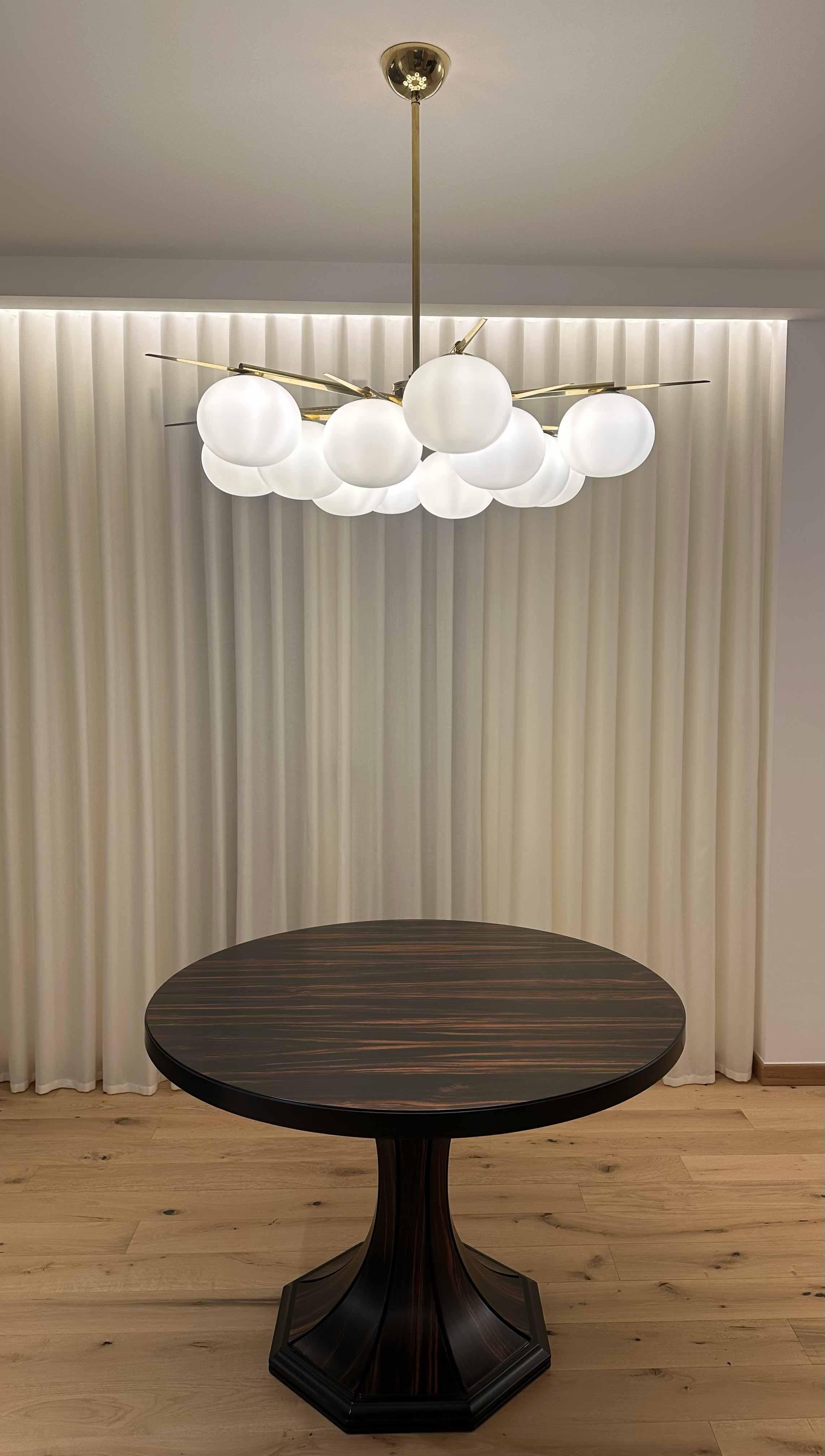 Elegant Murano Glass & Brass Chandelier, 2000s Mid-Century Modern Design For Sale 9