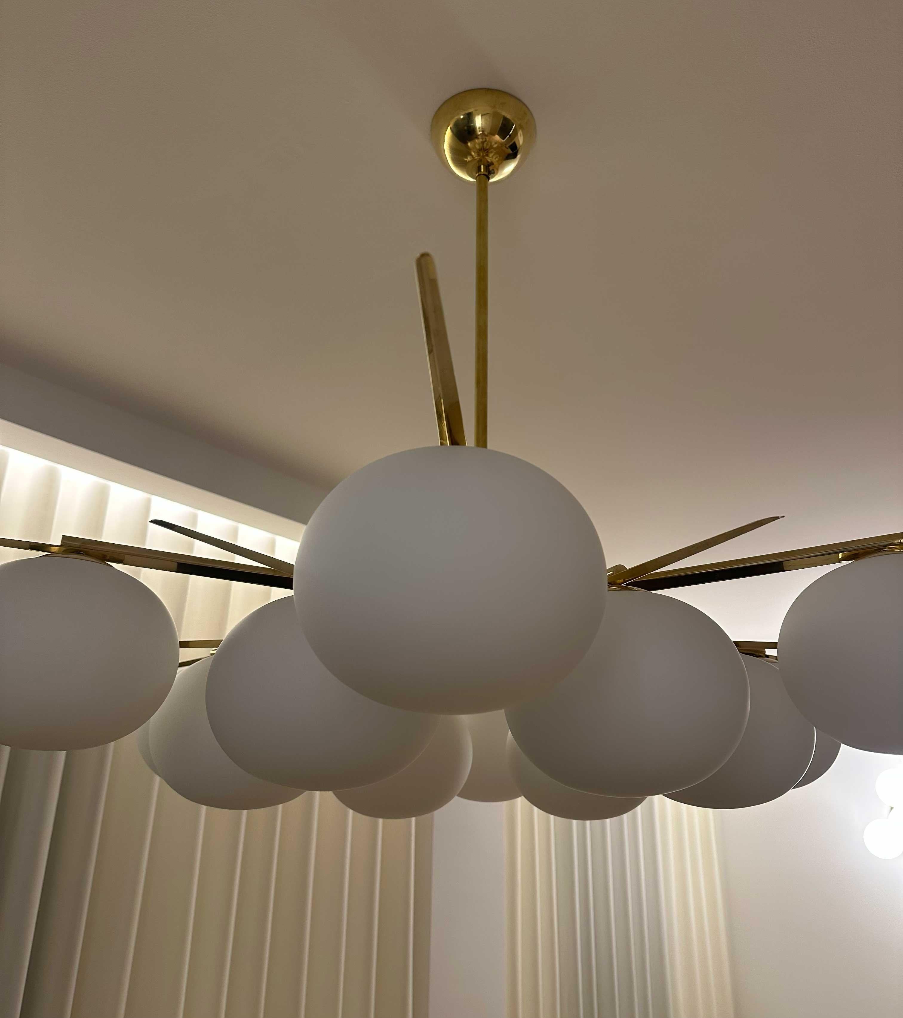 Elegant Murano Glass & Brass Chandelier, 2000s Mid-Century Modern Design For Sale 7