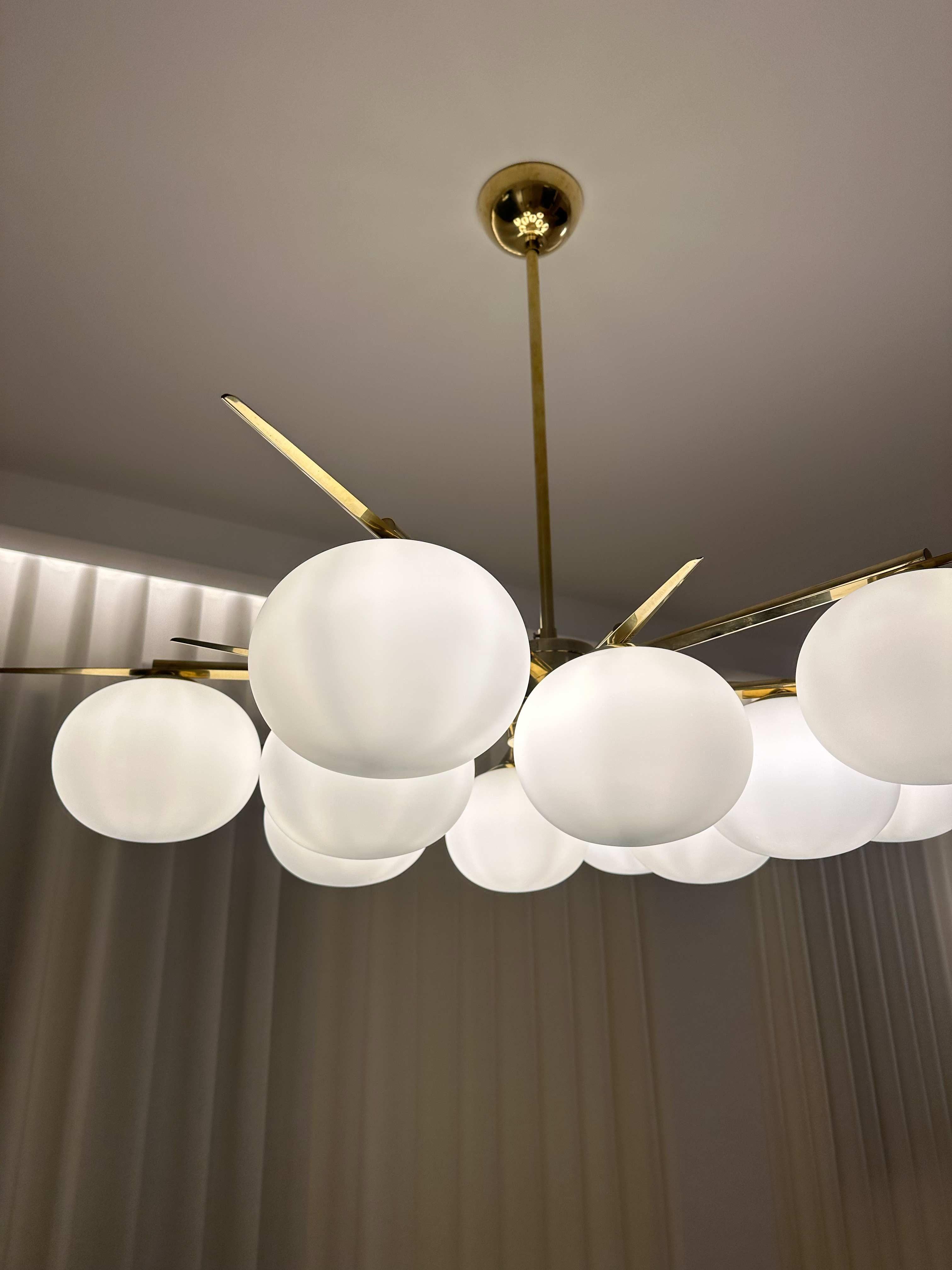 Elegant Murano Glass & Brass Chandelier, 2000s Mid-Century Modern Design For Sale 1