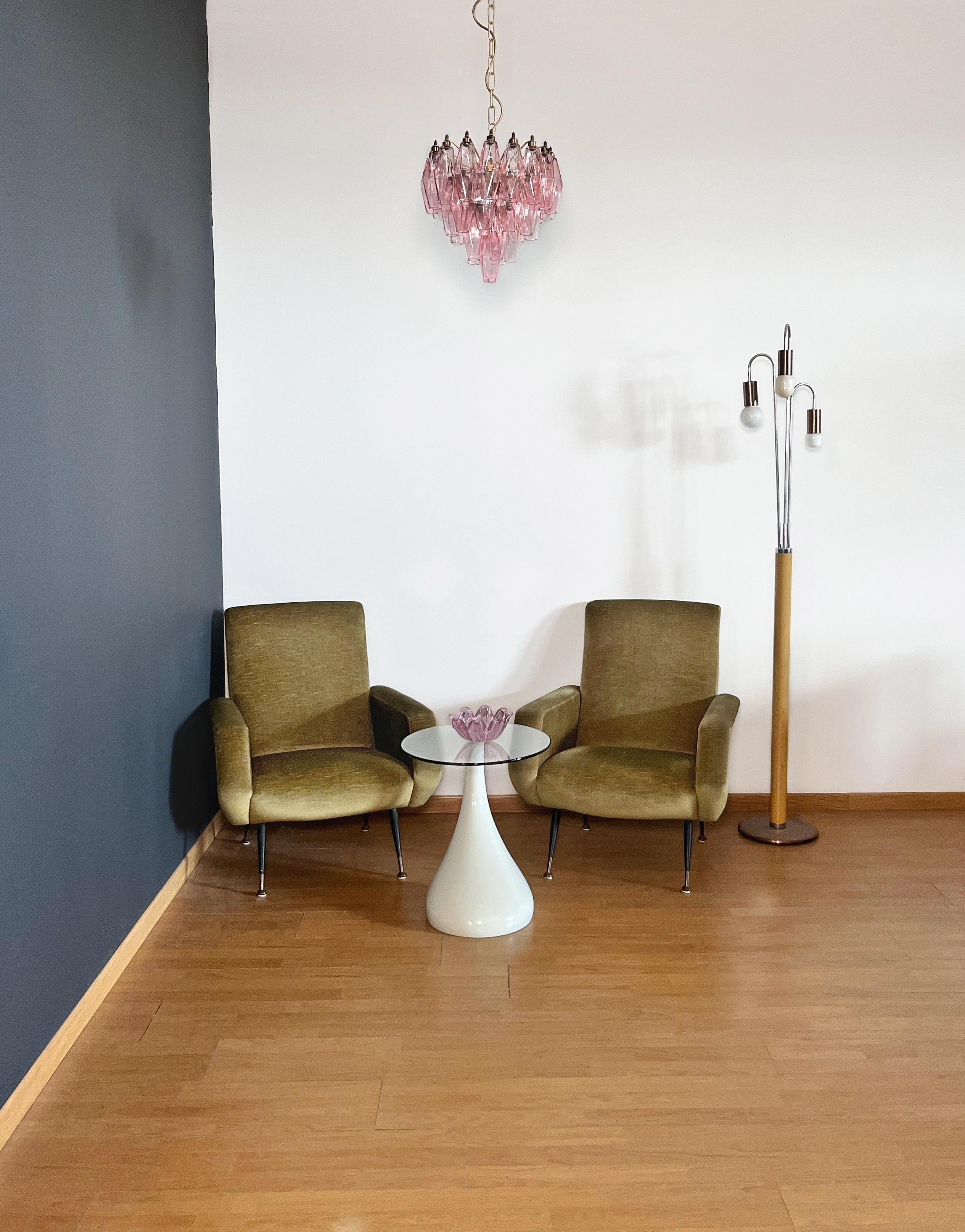 Eleganter rosafarbener Poliedri-Kronleuchter aus Muranoglas - Design von Carlo Scarpa (Moderne der Mitte des Jahrhunderts) im Angebot