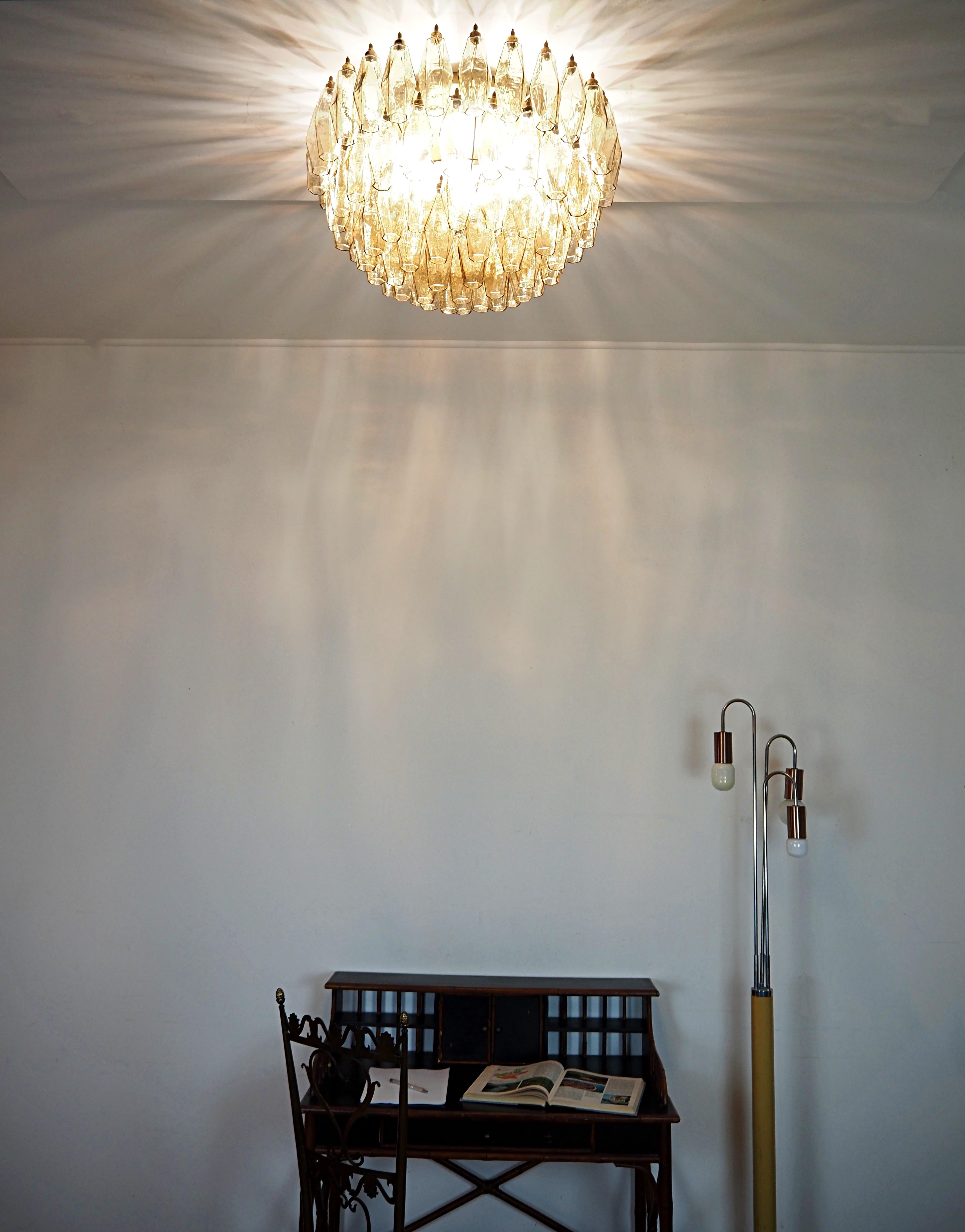 Elegant Murano Poliedri ceiling light - Carlo Scarpa - smoked glasses In Good Condition For Sale In Gaiarine Frazione Francenigo (TV), IT