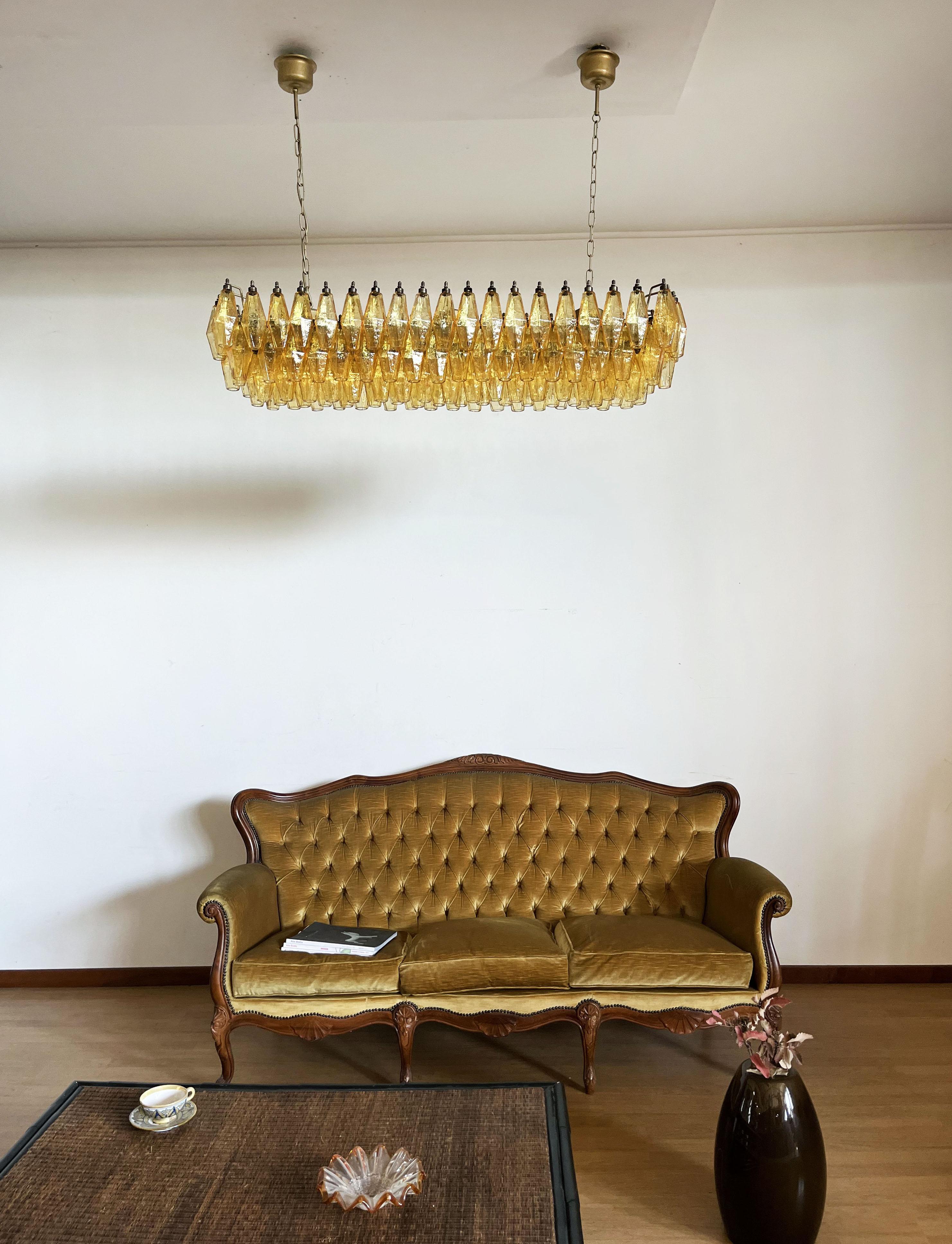 Elegant Italian chandelier made from 138 beautiful Murano amber glasses 