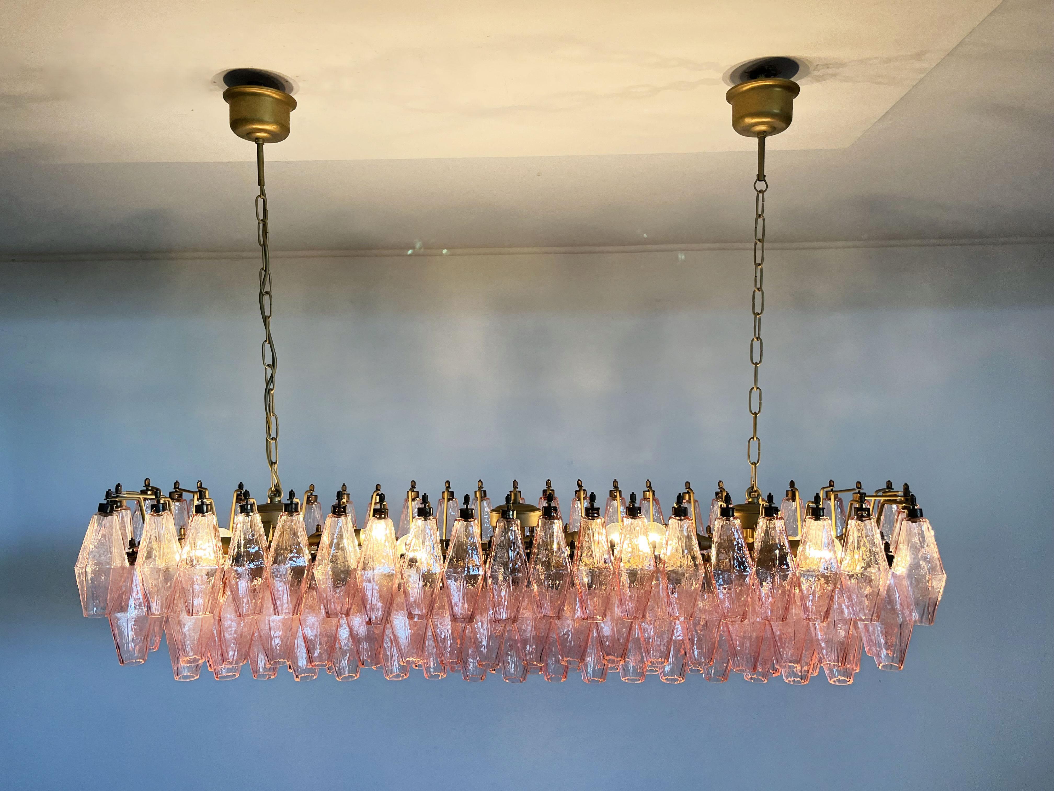 Elegant Murano Poliedri Chandelier, Carlo Scarpa, 138 Pink Glasses For Sale 4