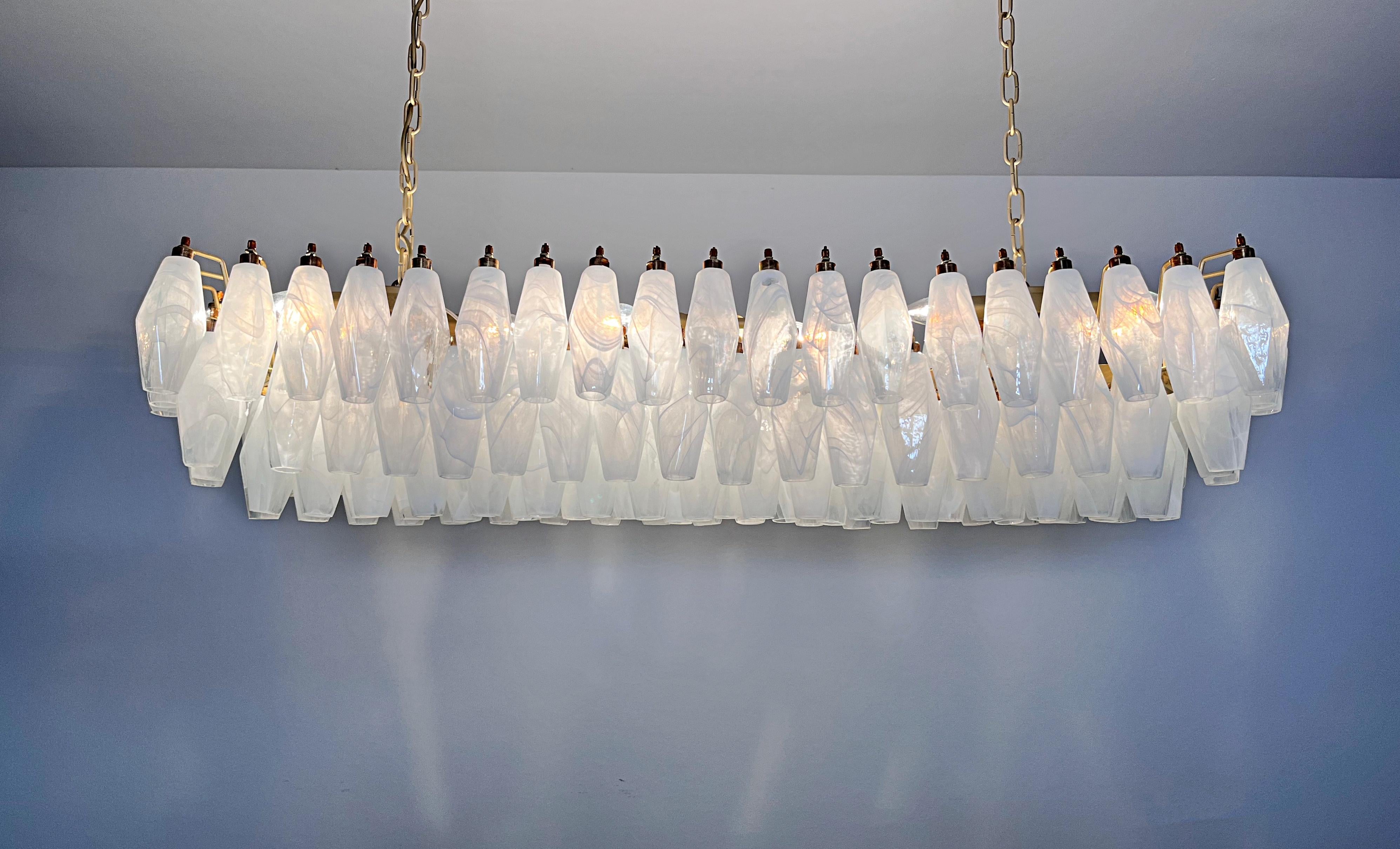 Elegant Murano Poliedri Chandelier - Carlo Scarpa - 138 white alabaster glasses For Sale 9