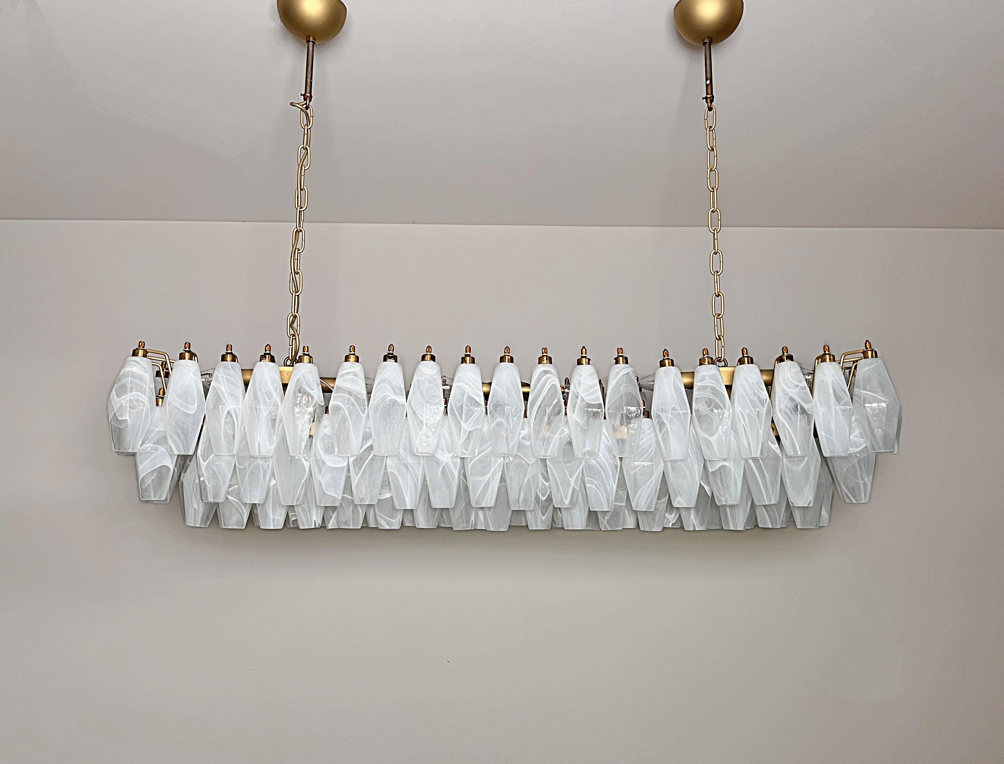 Galvanized Elegant Murano Poliedri Chandelier - Carlo Scarpa - 138 white alabaster glasses For Sale