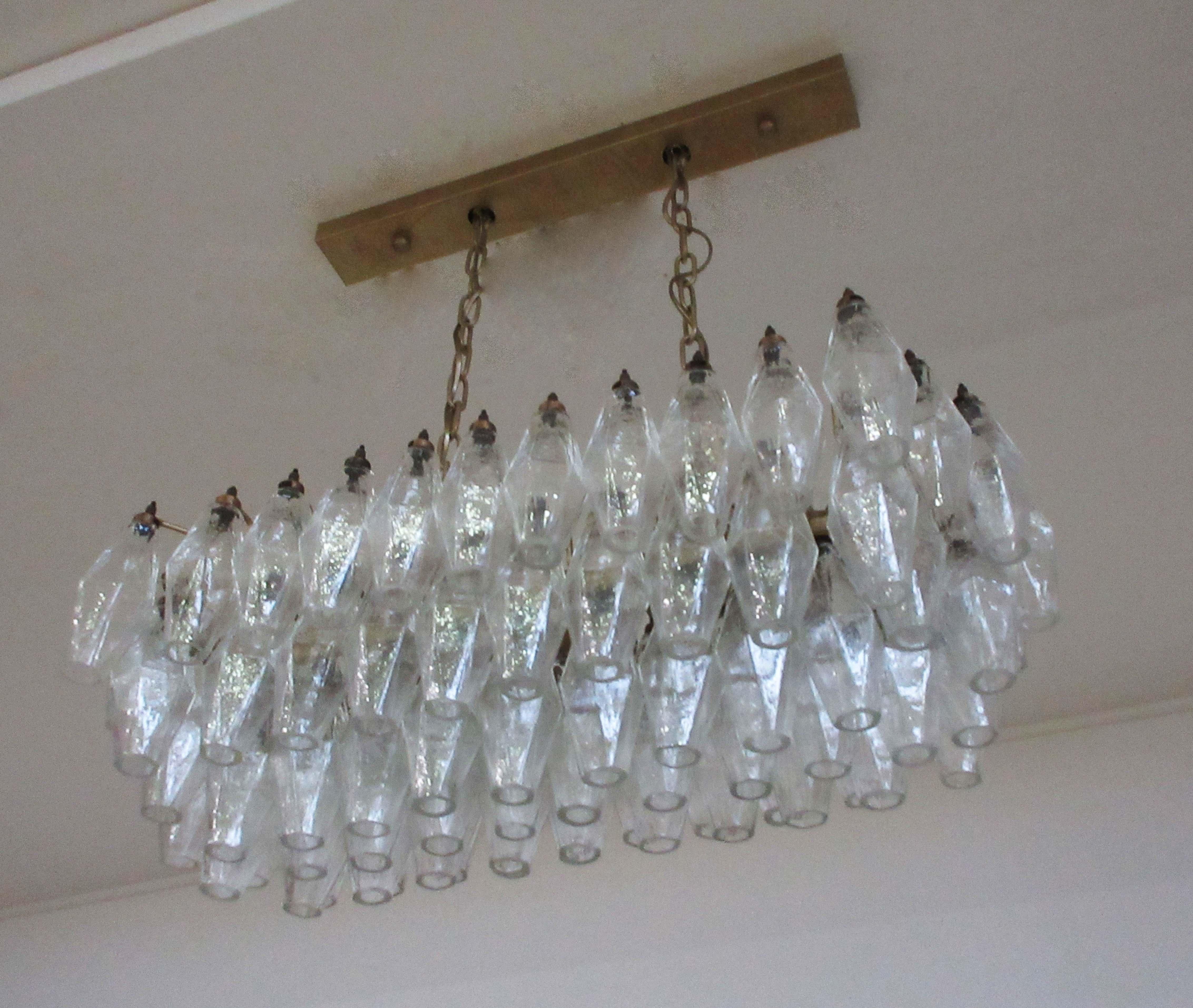 Elegant Italian chandelier made from 84 beautiful Murano transparent glasses 