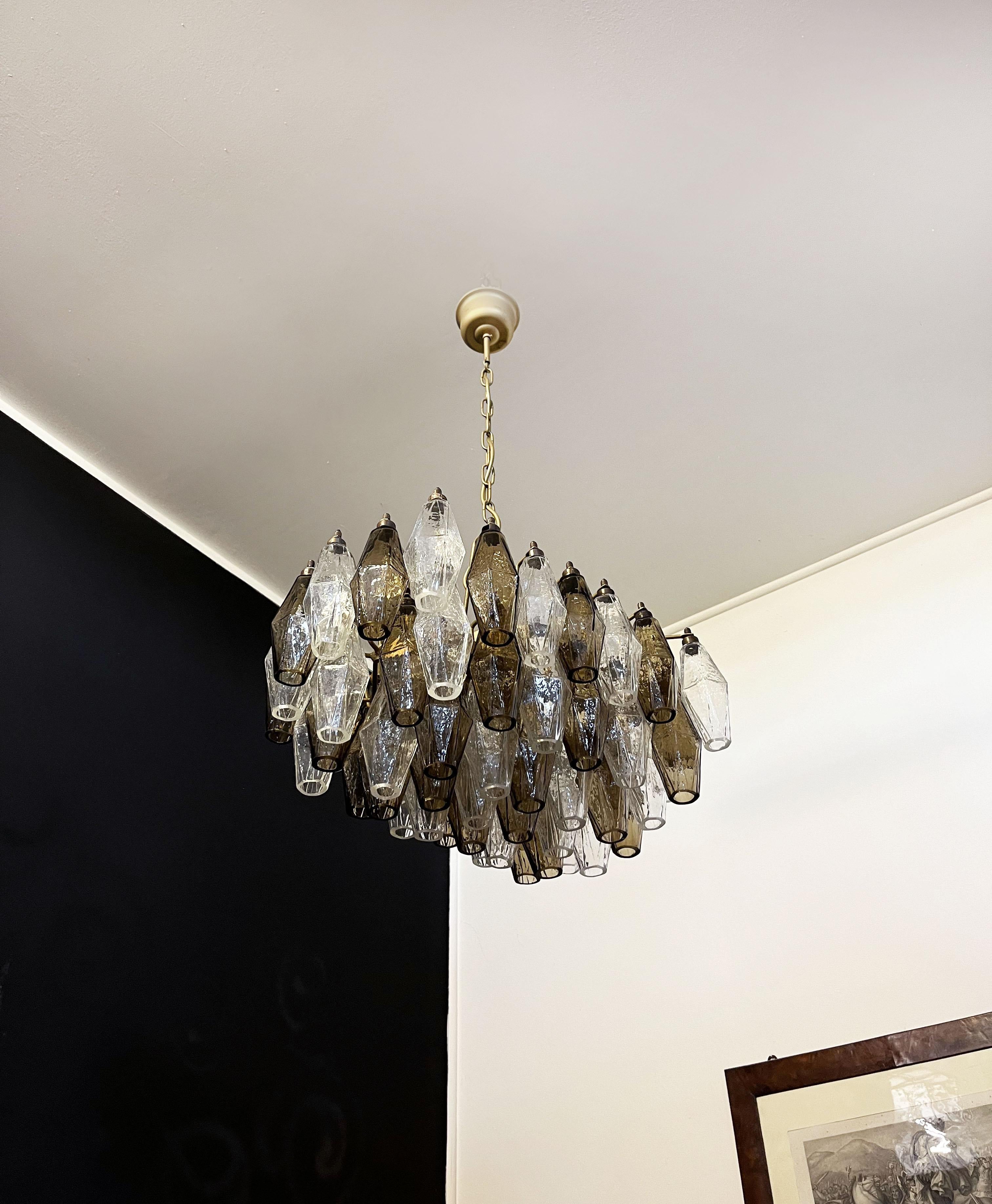 Elegant Italian chandelier made from 56 beautiful Murano clear and smoked glasses 