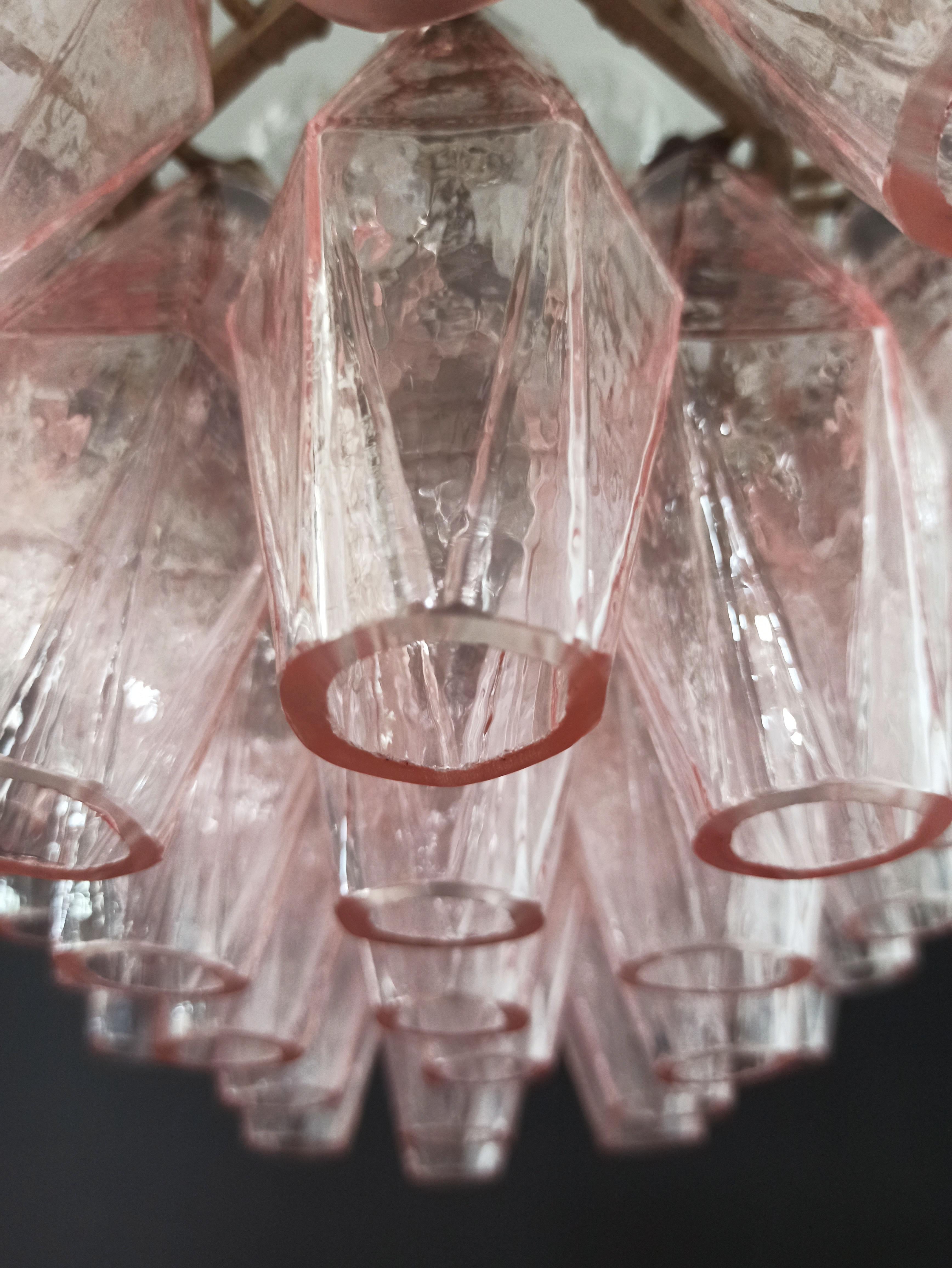 Elegante lampadario di Murano Poliedri, Carlo Scarpa, vetri rosa in vendita 11