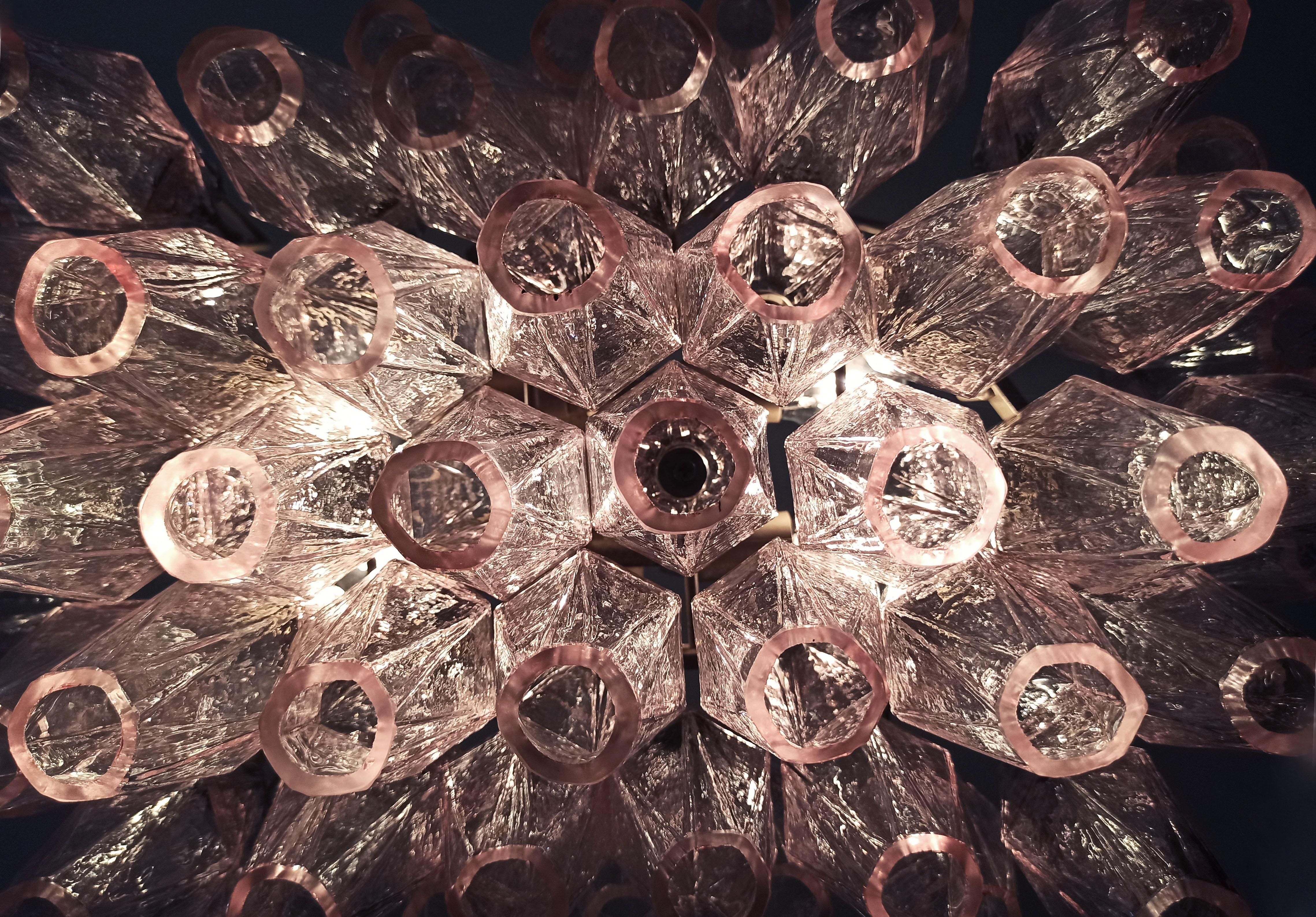 Elegante lampadario di Murano Poliedri, Carlo Scarpa, vetri rosa in vendita 2