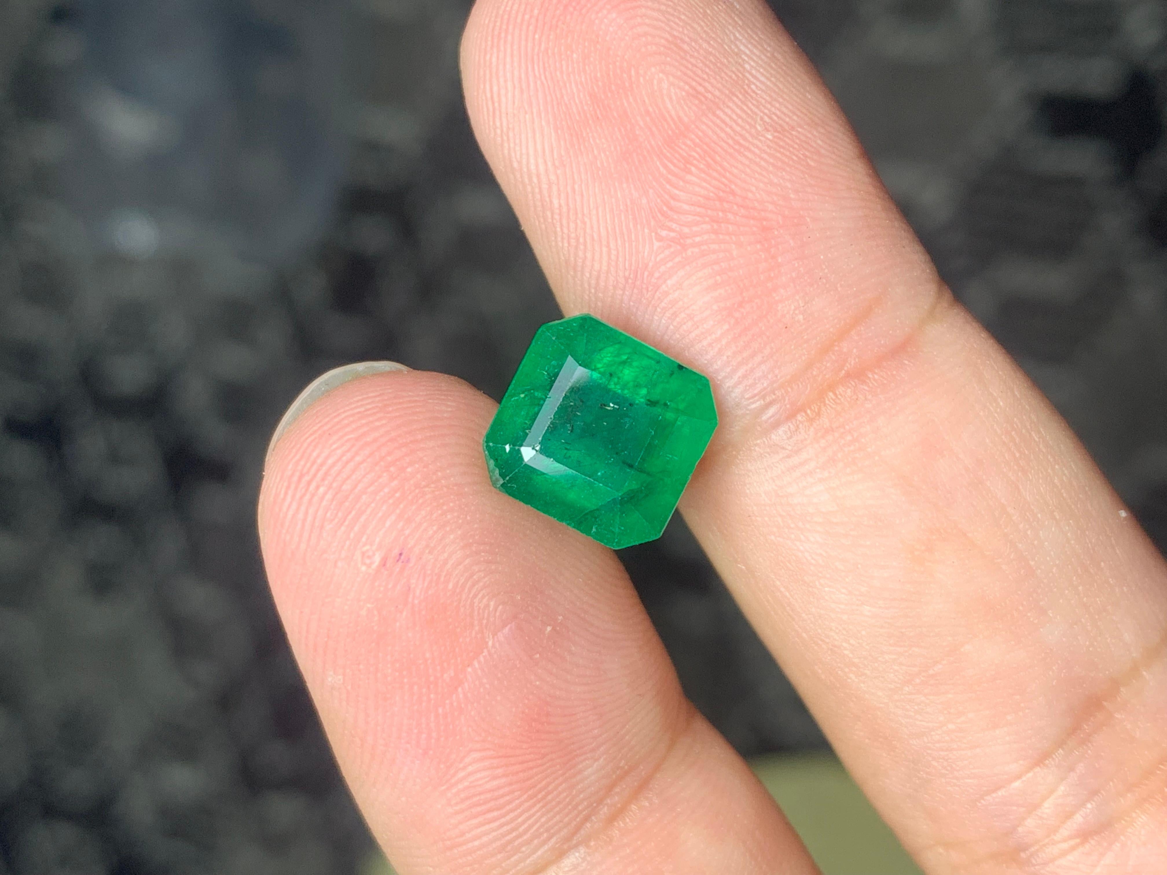 Elegant Natural Loose Emerald Ring Gem from Zambia Mine 4.65 Carat For Sale 5