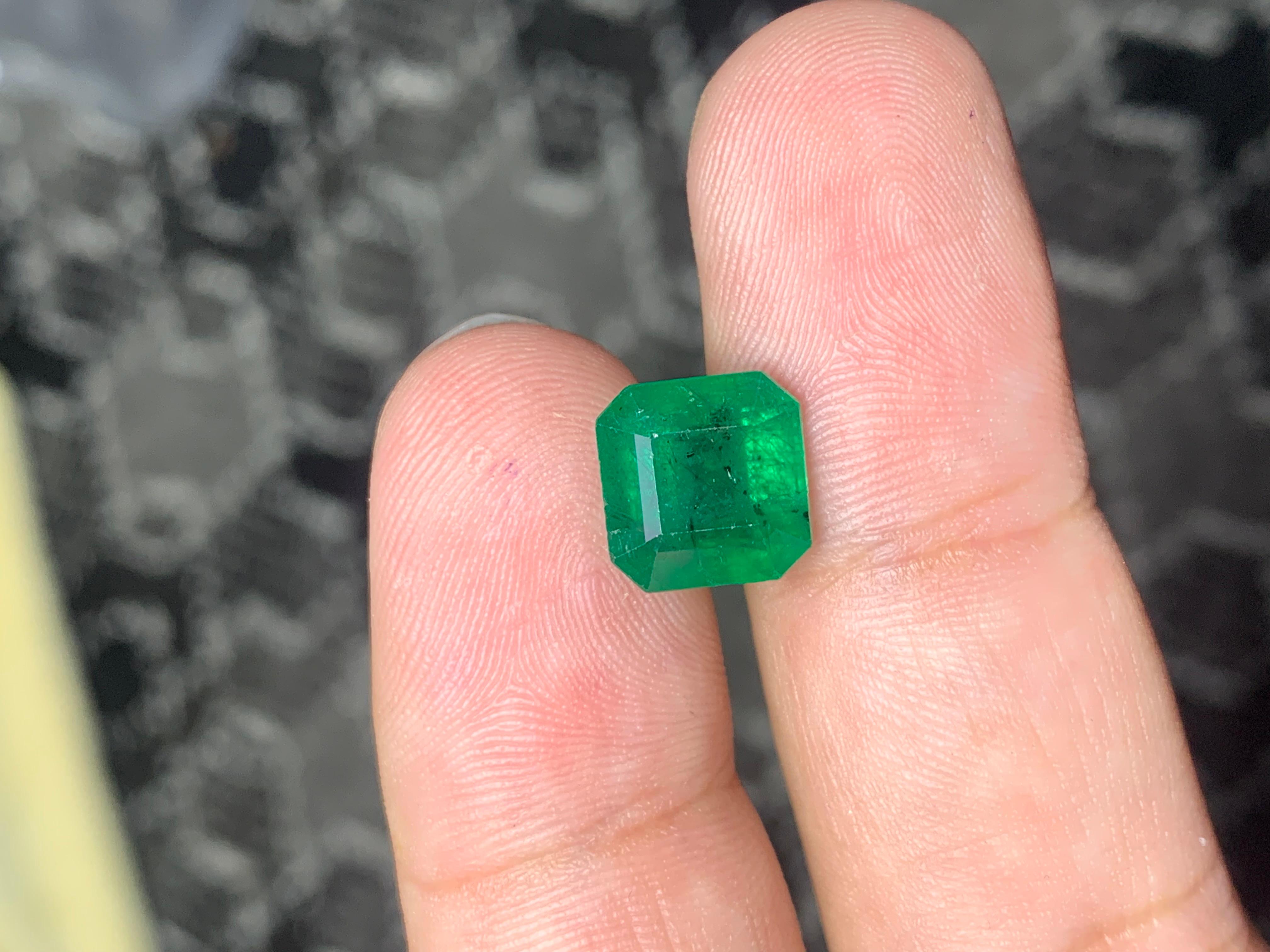 Elegant Natural Loose Emerald Ring Gem from Zambia Mine 4.65 Carat For Sale 1