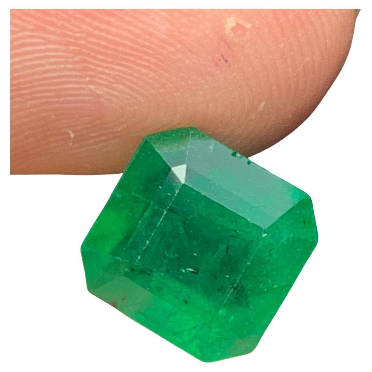 Elegant Natural Loose Emerald Ring Gem from Zambia Mine 4.65 Carat For Sale