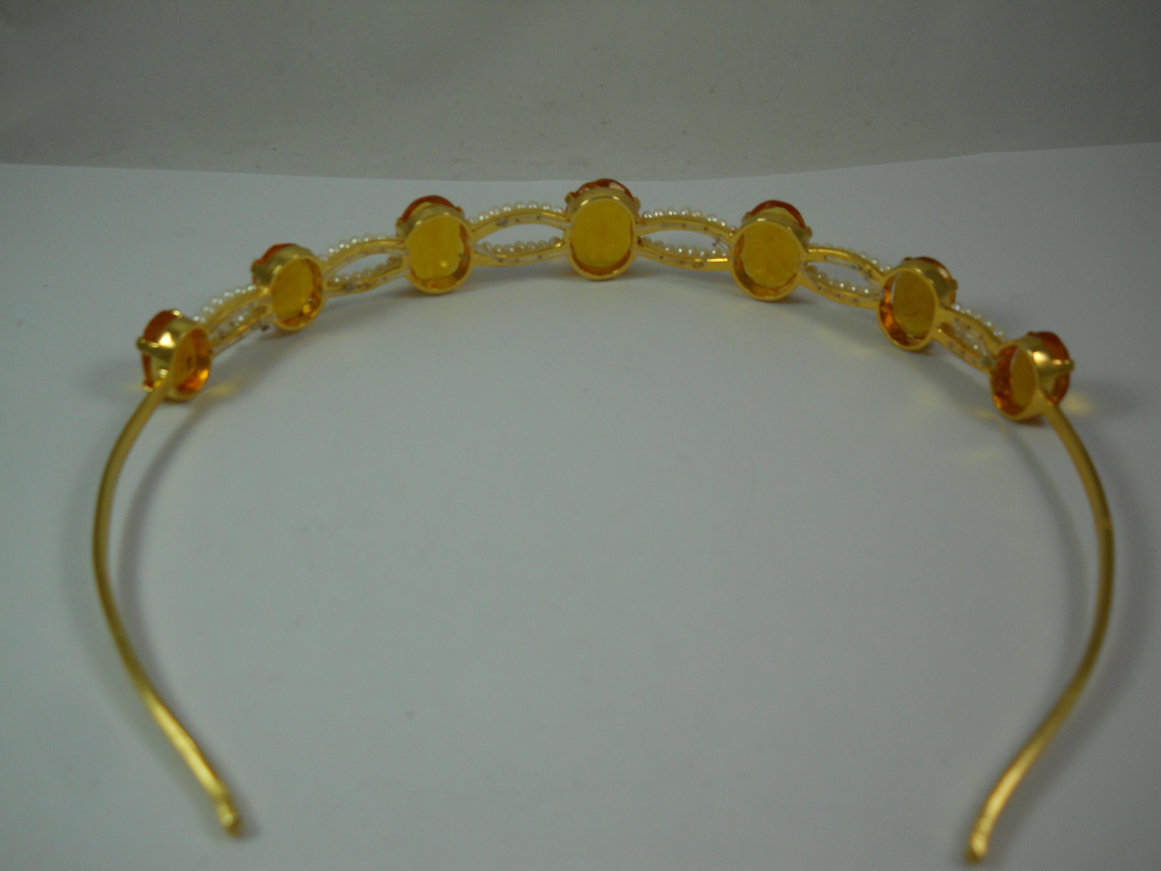 Elegant Natural pearls and citrine sterling silver tiara head accessory band In New Condition For Sale In Delhi, DL