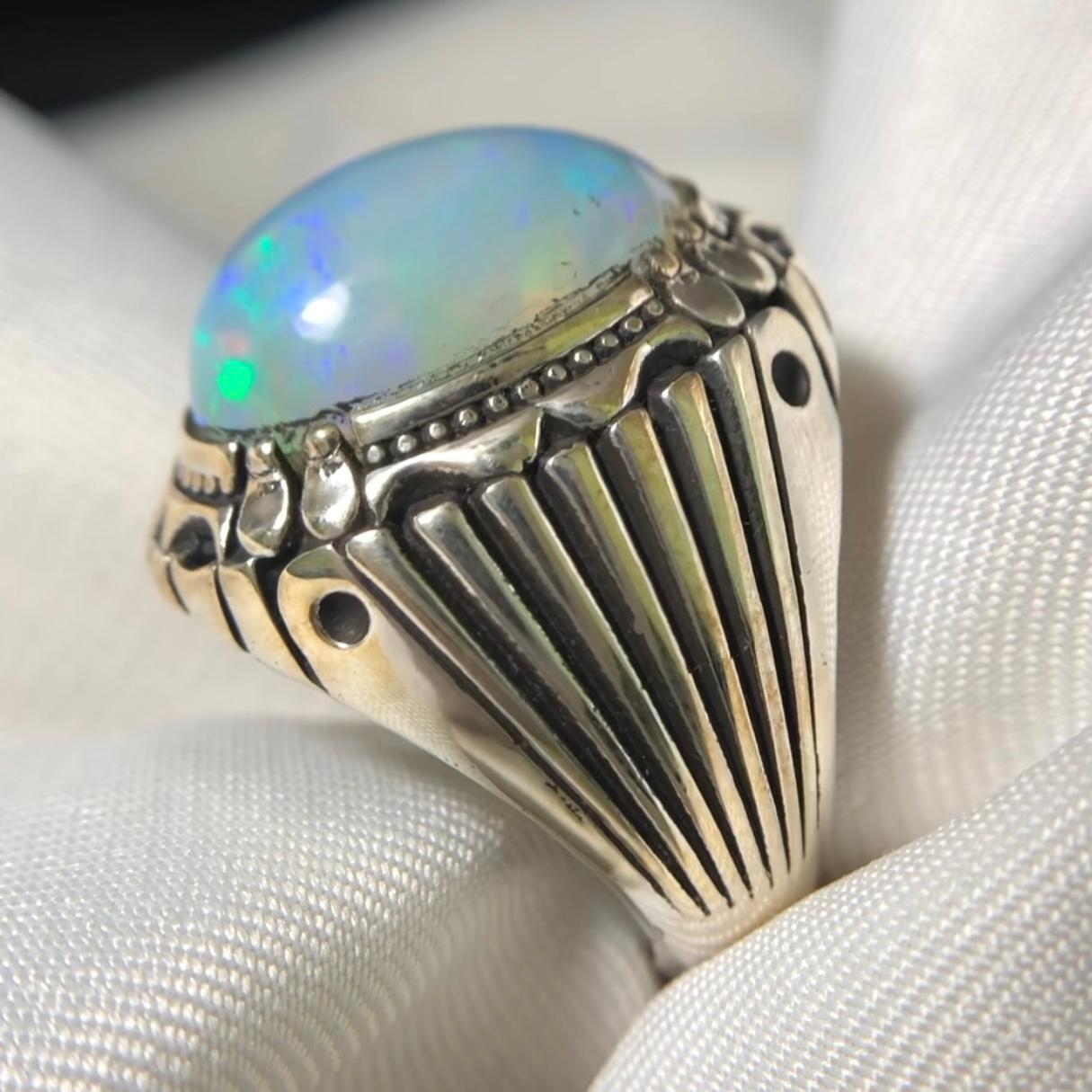 Elegant Natural White Opal 925 Silver Ring Handmade with Play of Colors Size 9.5 For Sale 4