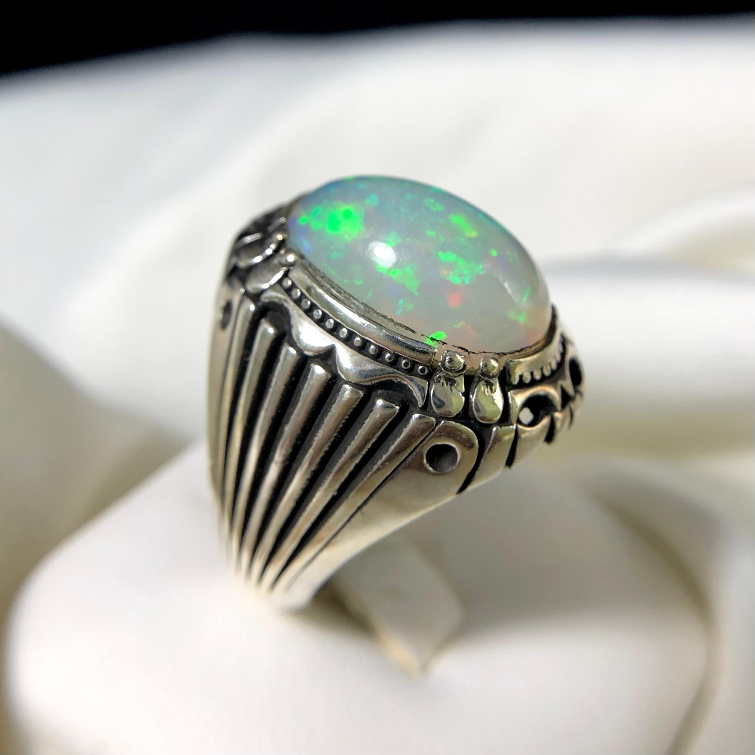 Cabochon Elegant Natural White Opal 925 Silver Ring Handmade with Play of Colors Size 9.5 For Sale