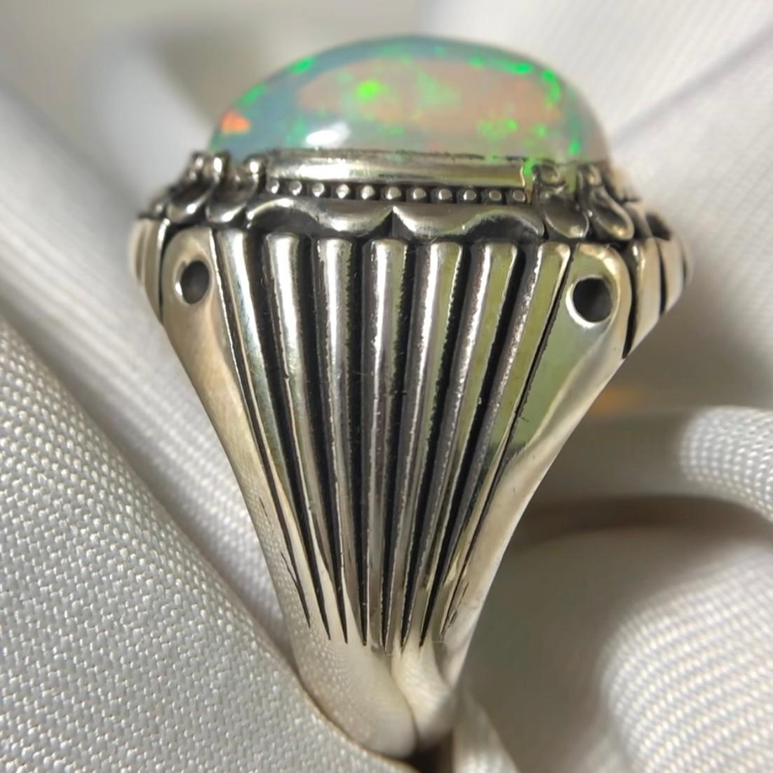 Elegant Natural White Opal 925 Silver Ring Handmade with Play of Colors Size 9.5 For Sale 2