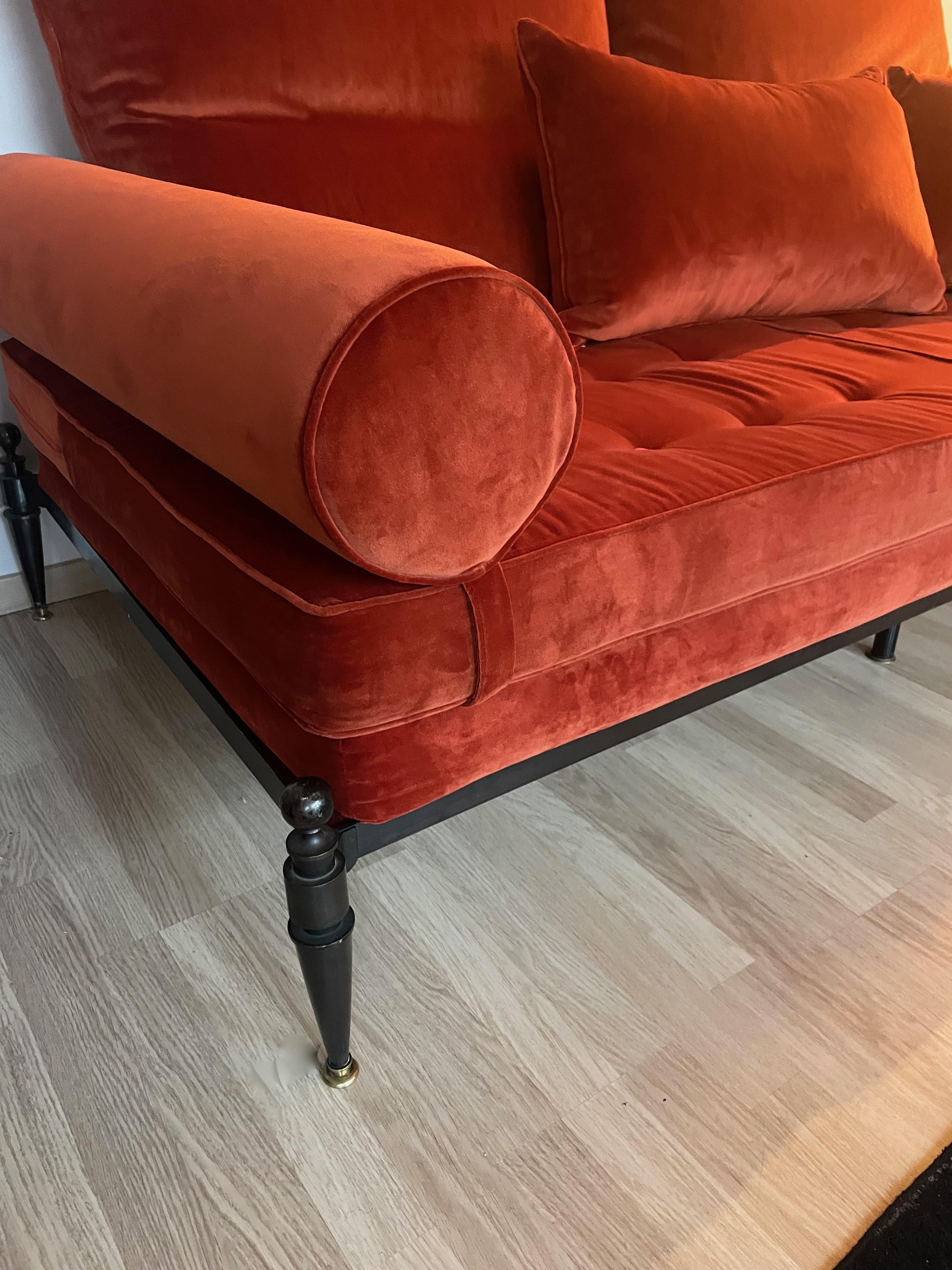 Elegantes neoklassizistisches Sofa aus Bronze und Samt von Jacques Quinet, Frankreich 1948. im Angebot 5