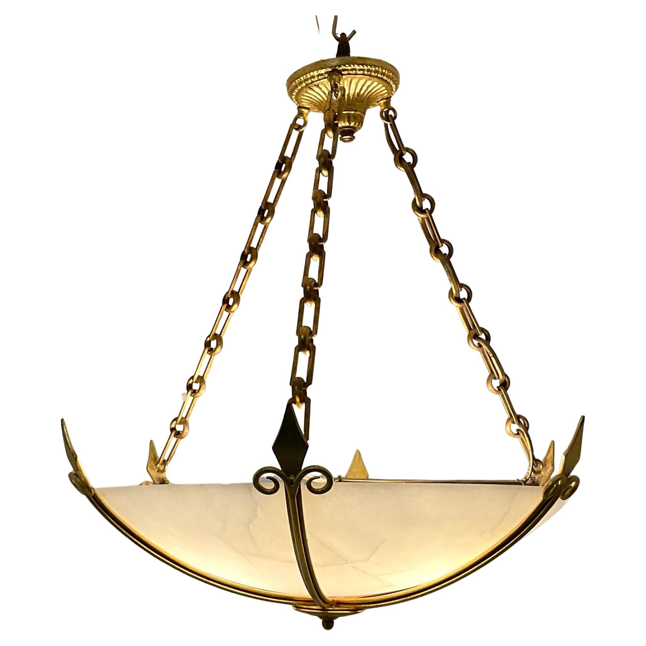 Eleganter neoklassischer Anhänger aus natürlichem Alabaster und Blattgold