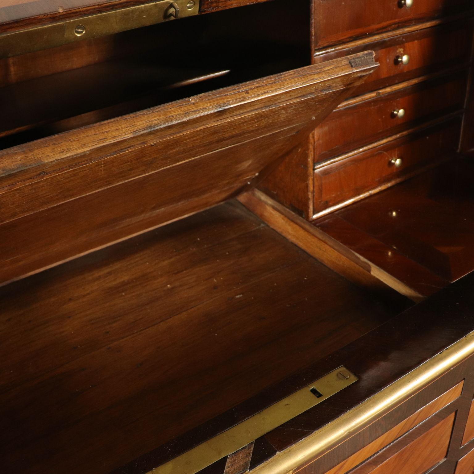Elegant Neoclassical Rolltop Desk Brazilian Rosewood Cherry, France, 1700 2