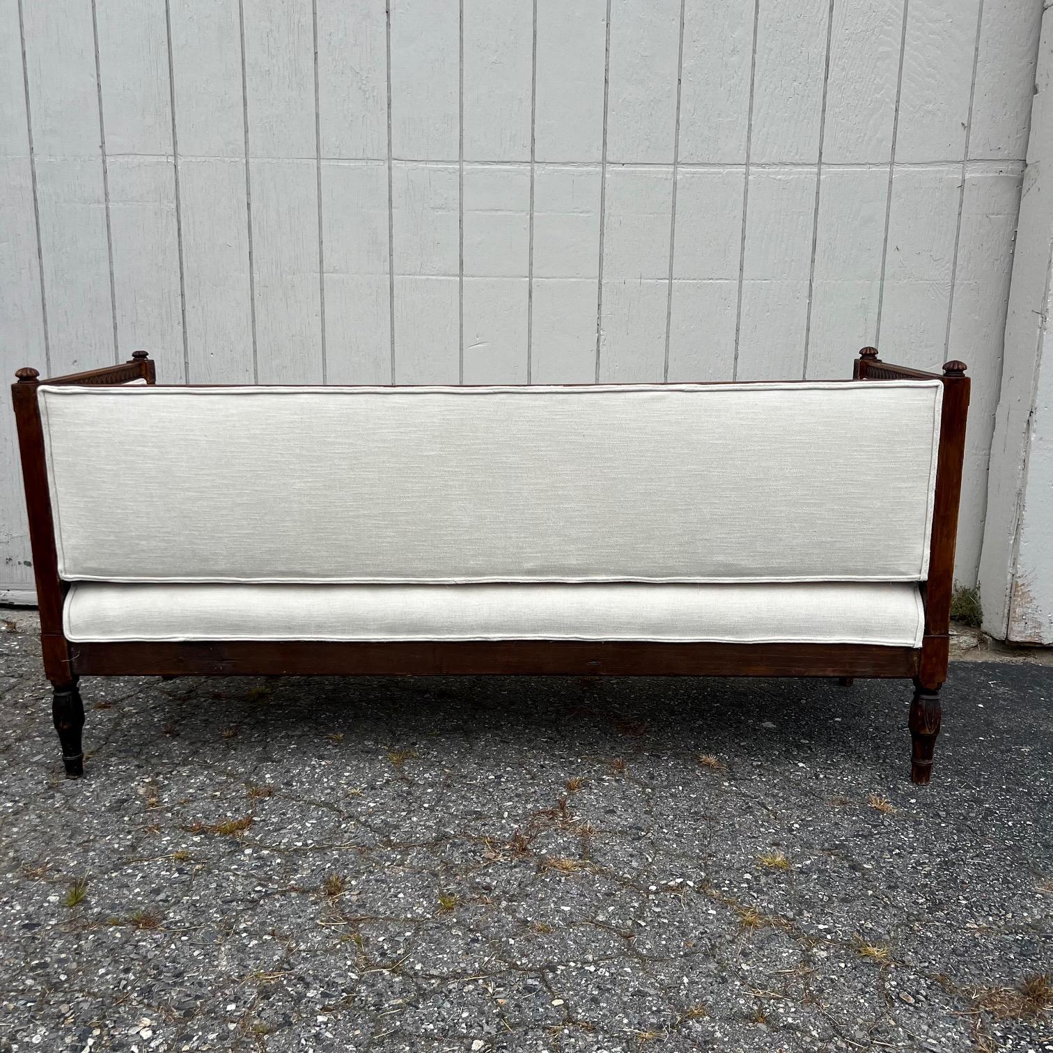 Elegant Newly Upholstered 19th Century Rare Carved Swedish Gustavian Sofa For Sale 1