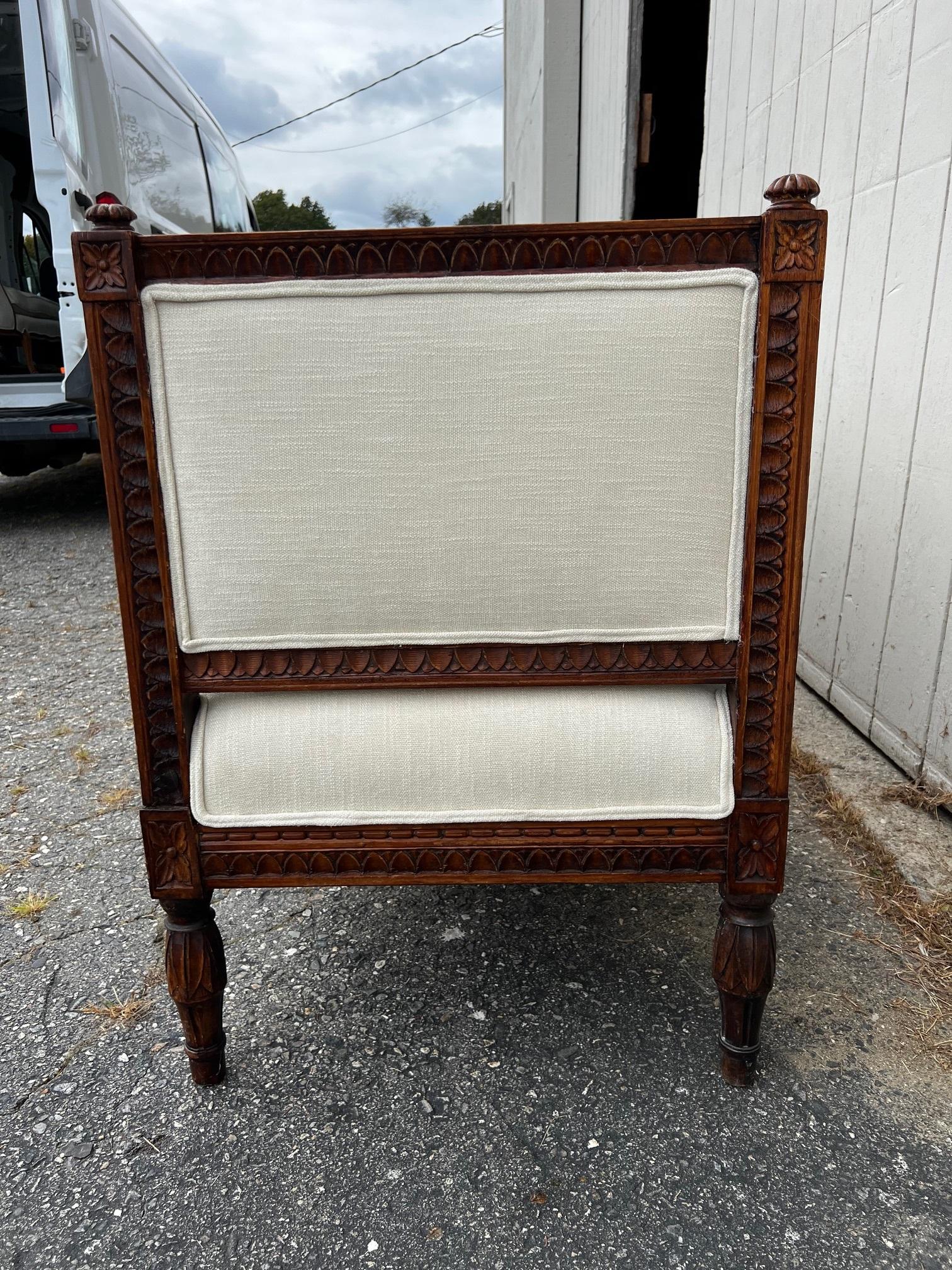 Elegant Newly Upholstered 19th Century Rare Carved Swedish Gustavian Sofa For Sale 2