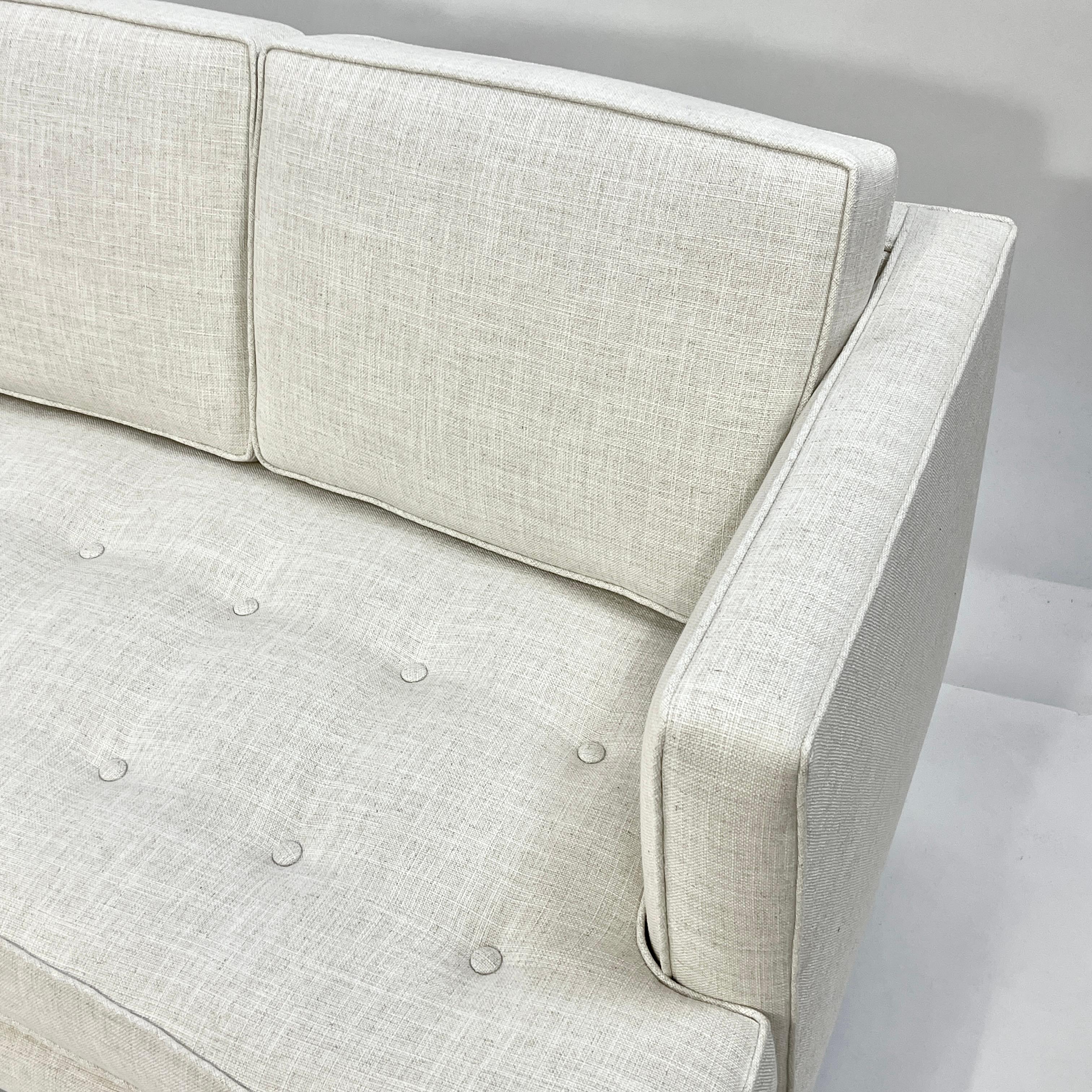 Upholstery Elegant Newly Upholstered Curved Harvey Probber Sofa  For Sale