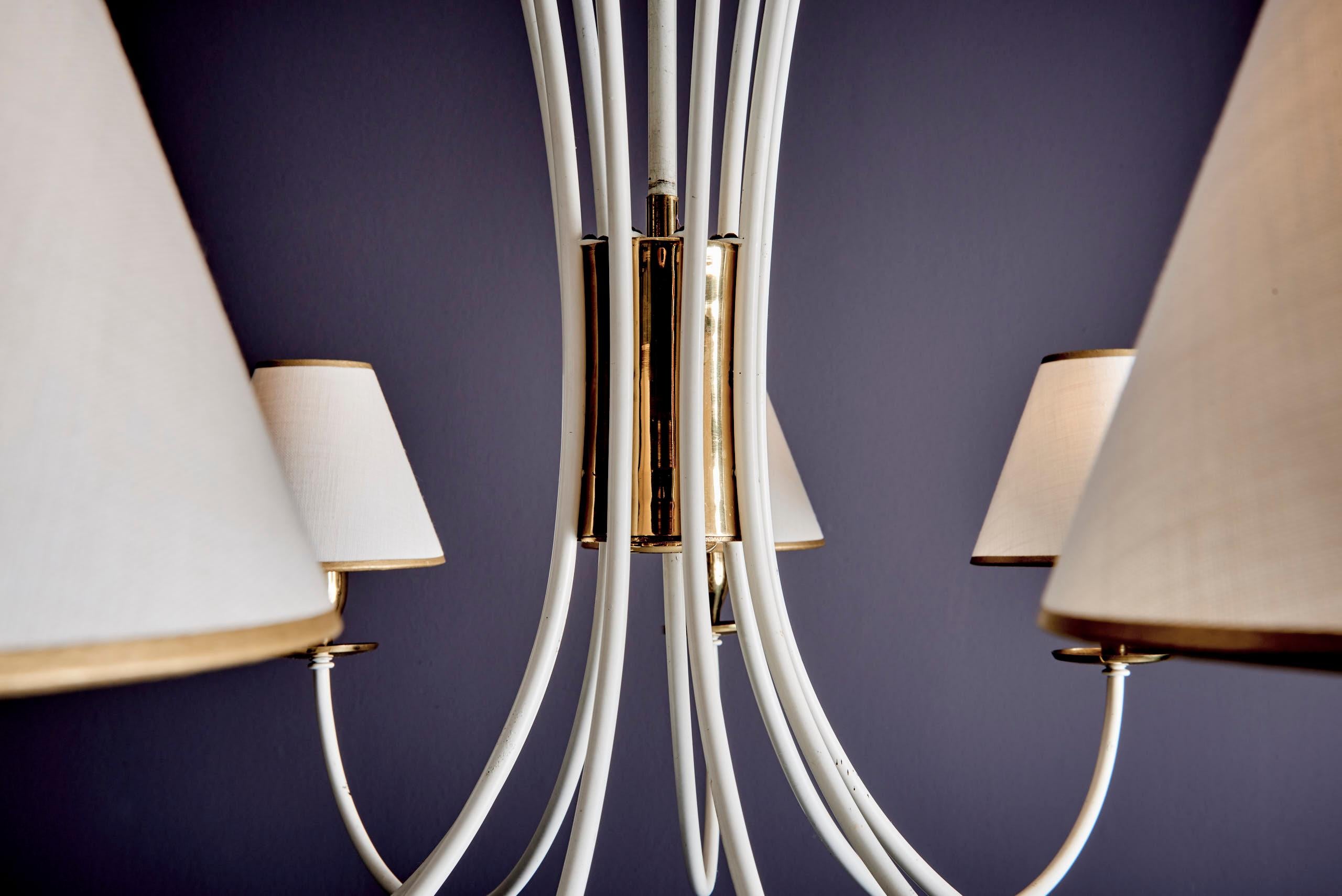 Elegant Nine Arm Chandelier For Sale 3