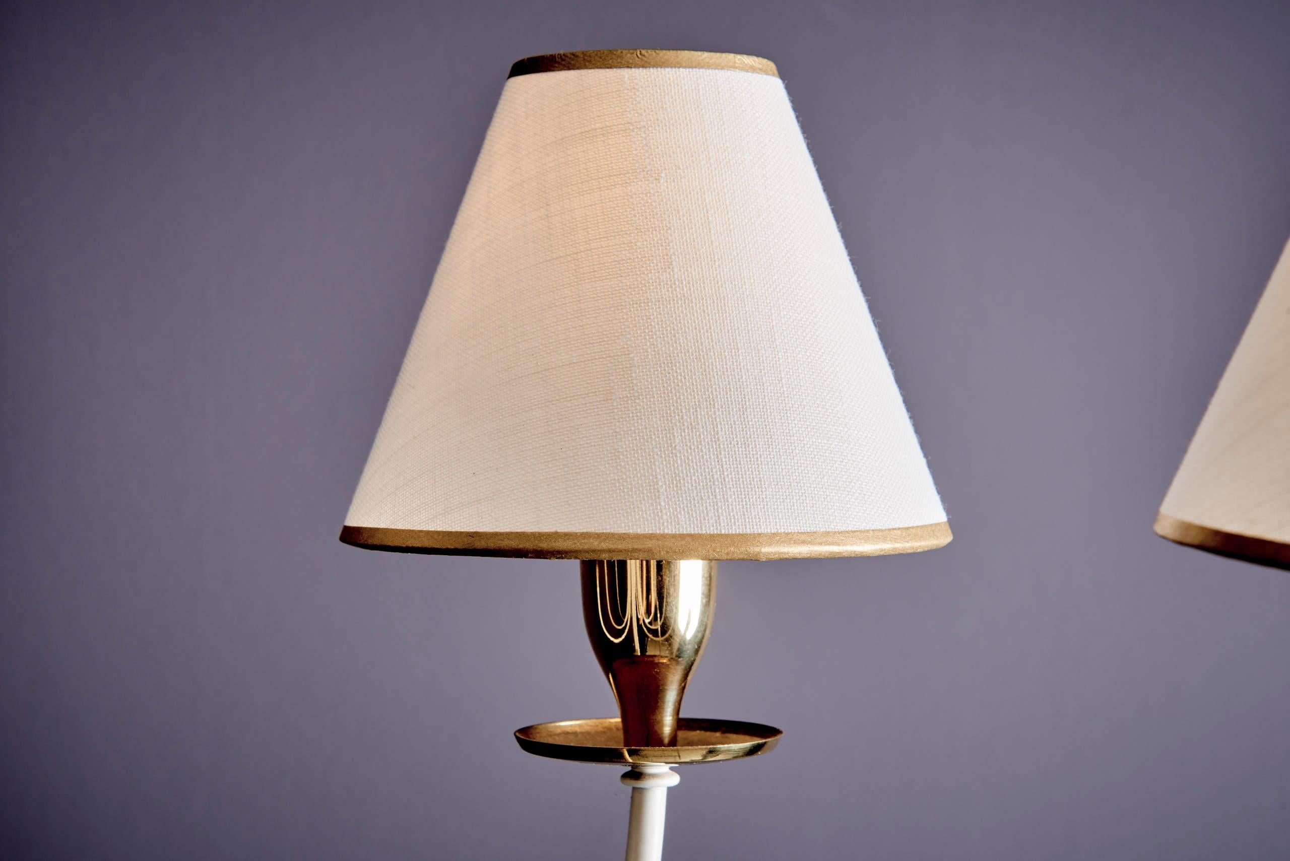 Elegant Nine Arm Chandelier For Sale 7