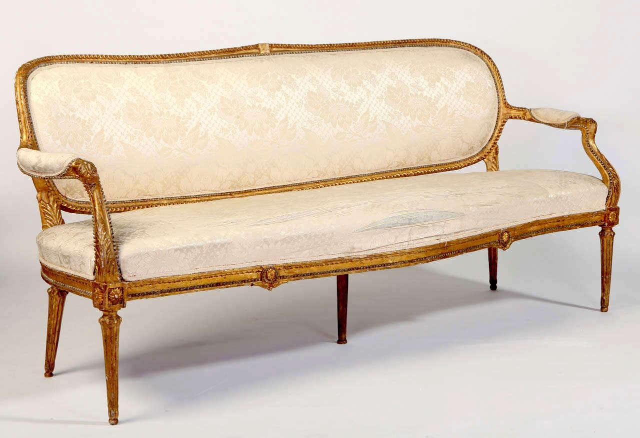 Elegant Nord Italian, 18th Century Giltwood Canapè 2
