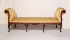 Elegant Nord Italian 18th Century Walnut Settee, 1750