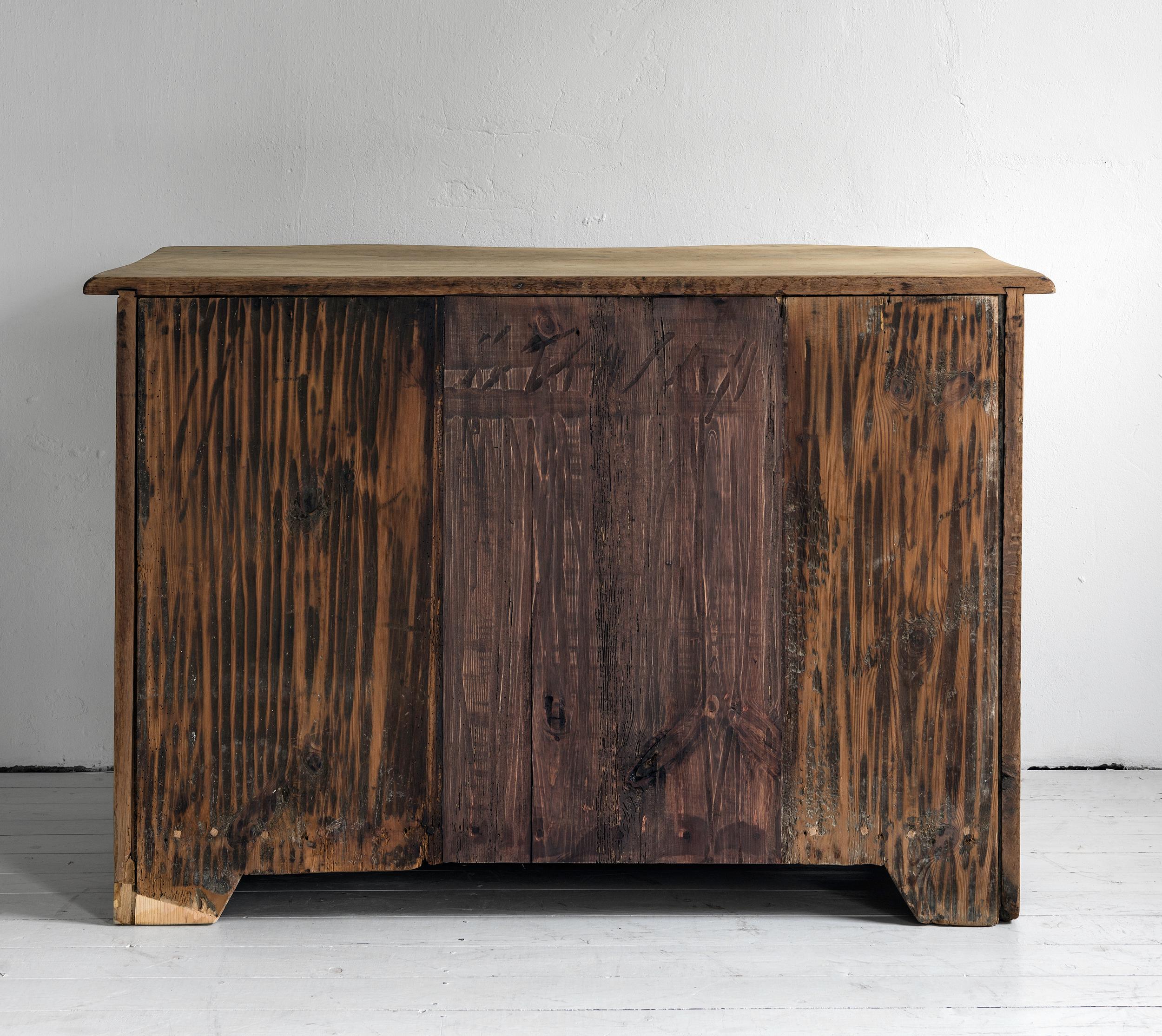Elegant Northern 18th Century Baroque Commode Galbée in Bleached Oak 2