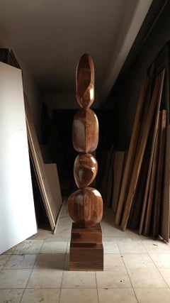 Elegant Oak Standing Totem Still Stand No17 by NONO, Joel Escalona Crafted