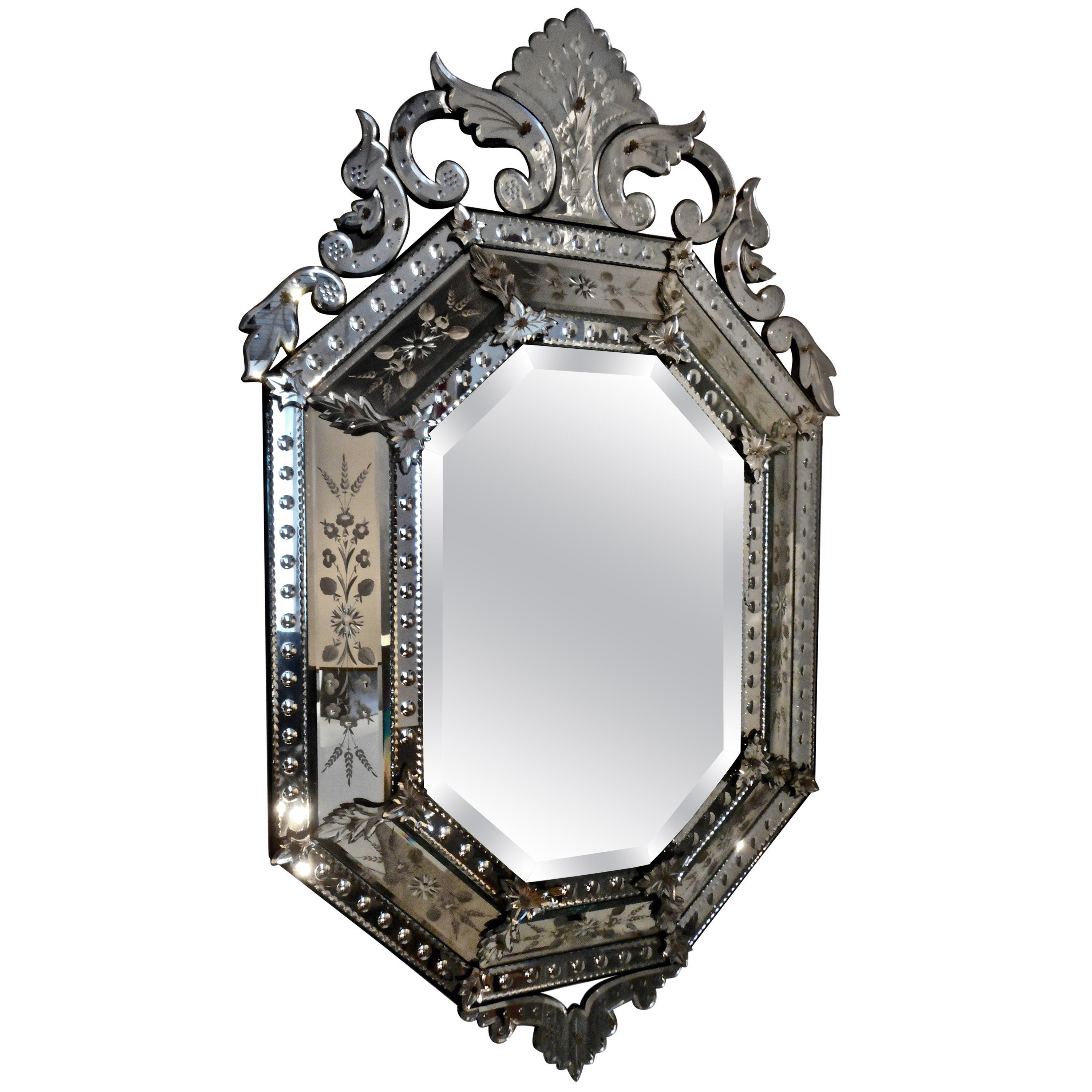 Elegant Octogonal Venetian Mirror, Italy, 1930