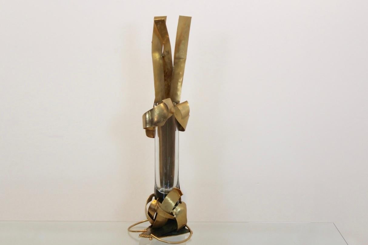 Elegance Einzigartige Skulptur und Vase aus massivem Messing von Marc d'Haenens, signiert (Belgisch) im Angebot