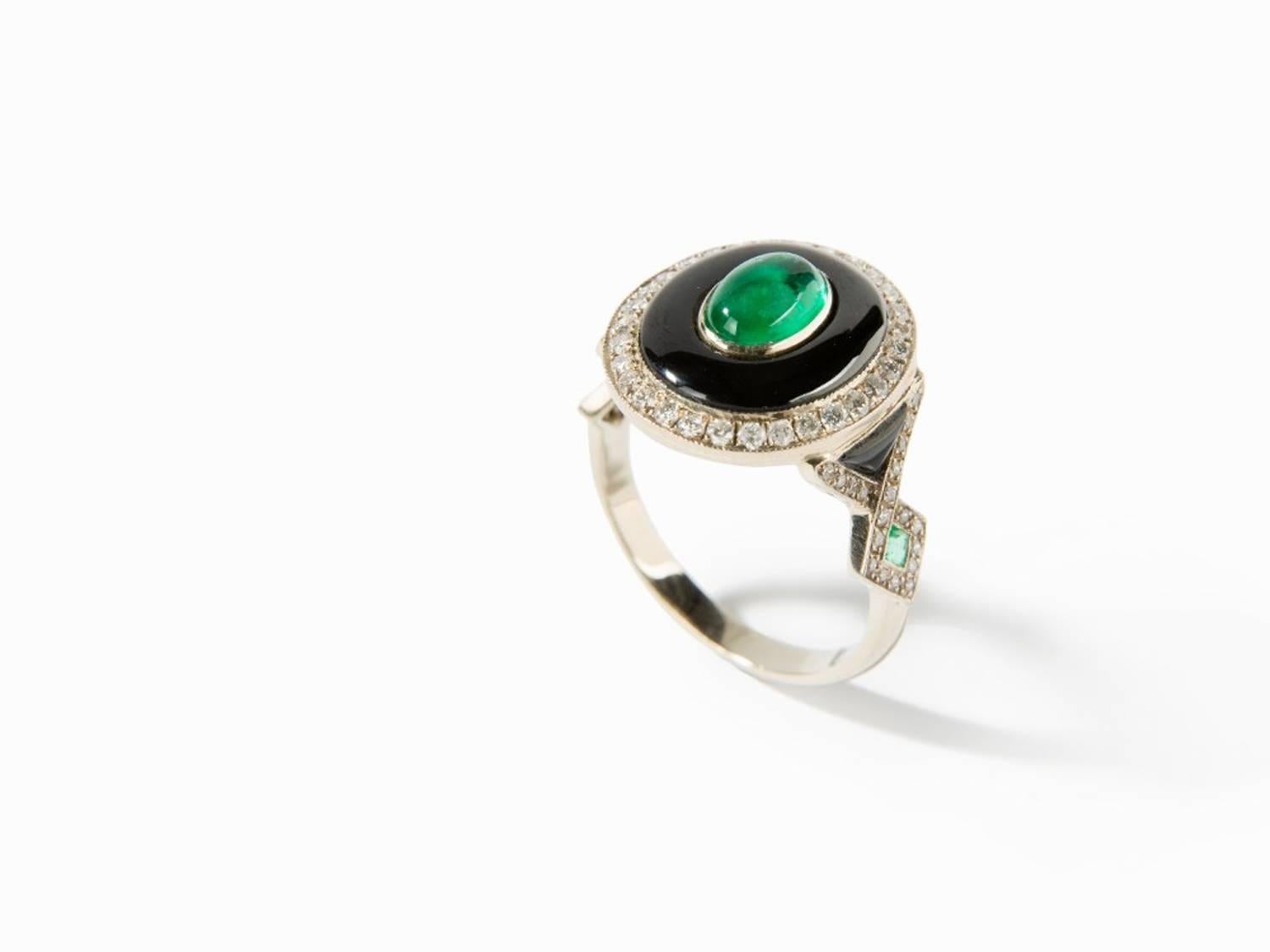 Emerald Onyx Diamond Gold Ring In Excellent Condition In Berlin, DE