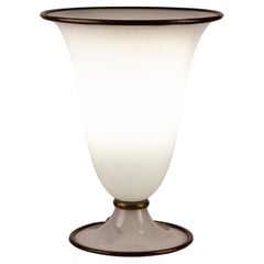 Élégante lampe de bureau en verre de Murano opalin par Barovier & Toso Primavera Modèle 1980'