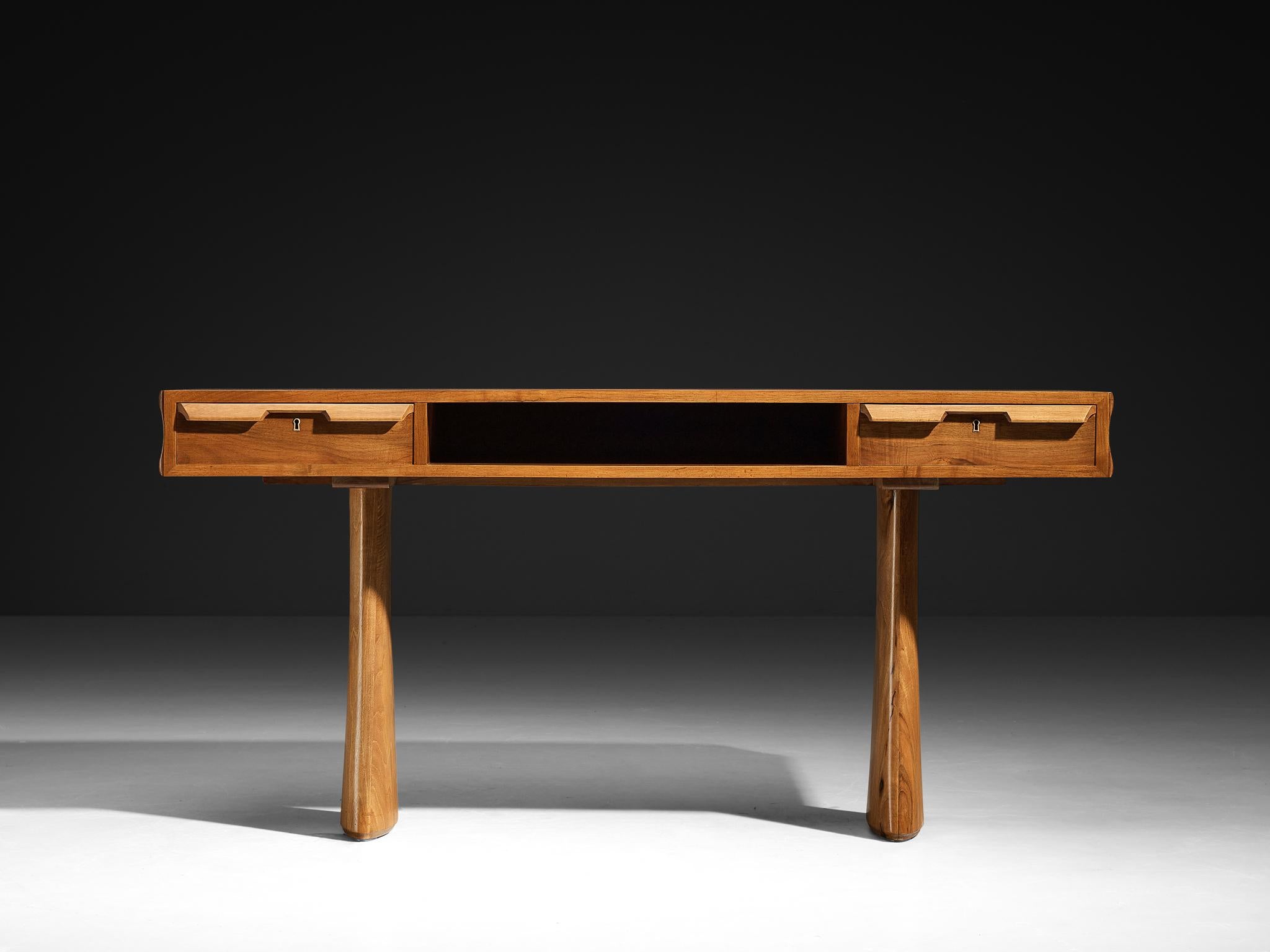 Elegance Bureau italien organique en noyer années 1950 2