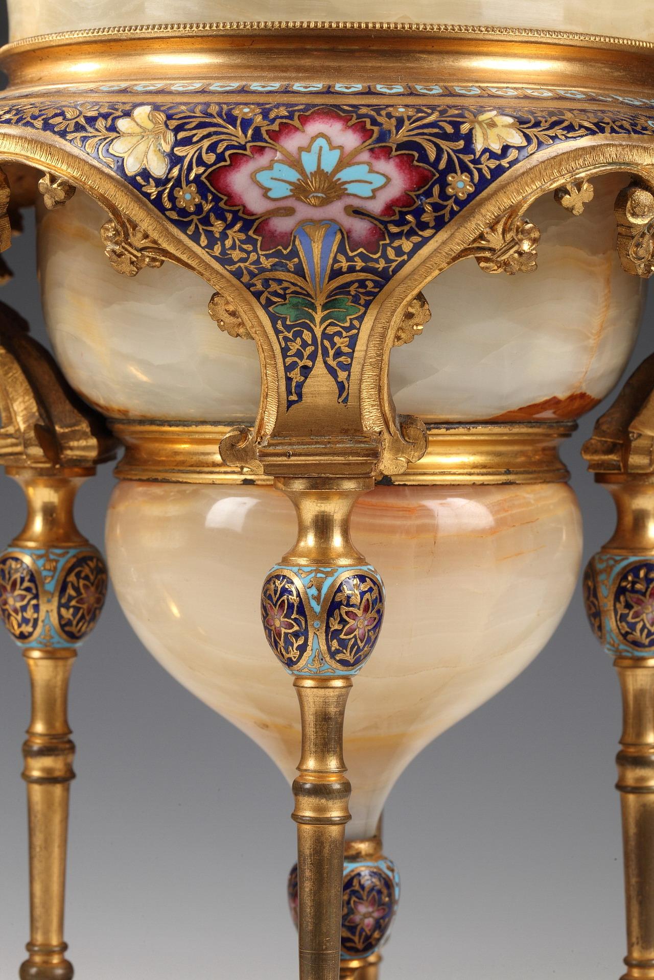 Fin du XIXe siècle Élégante coupe orientale attribuée à Louchet Frres