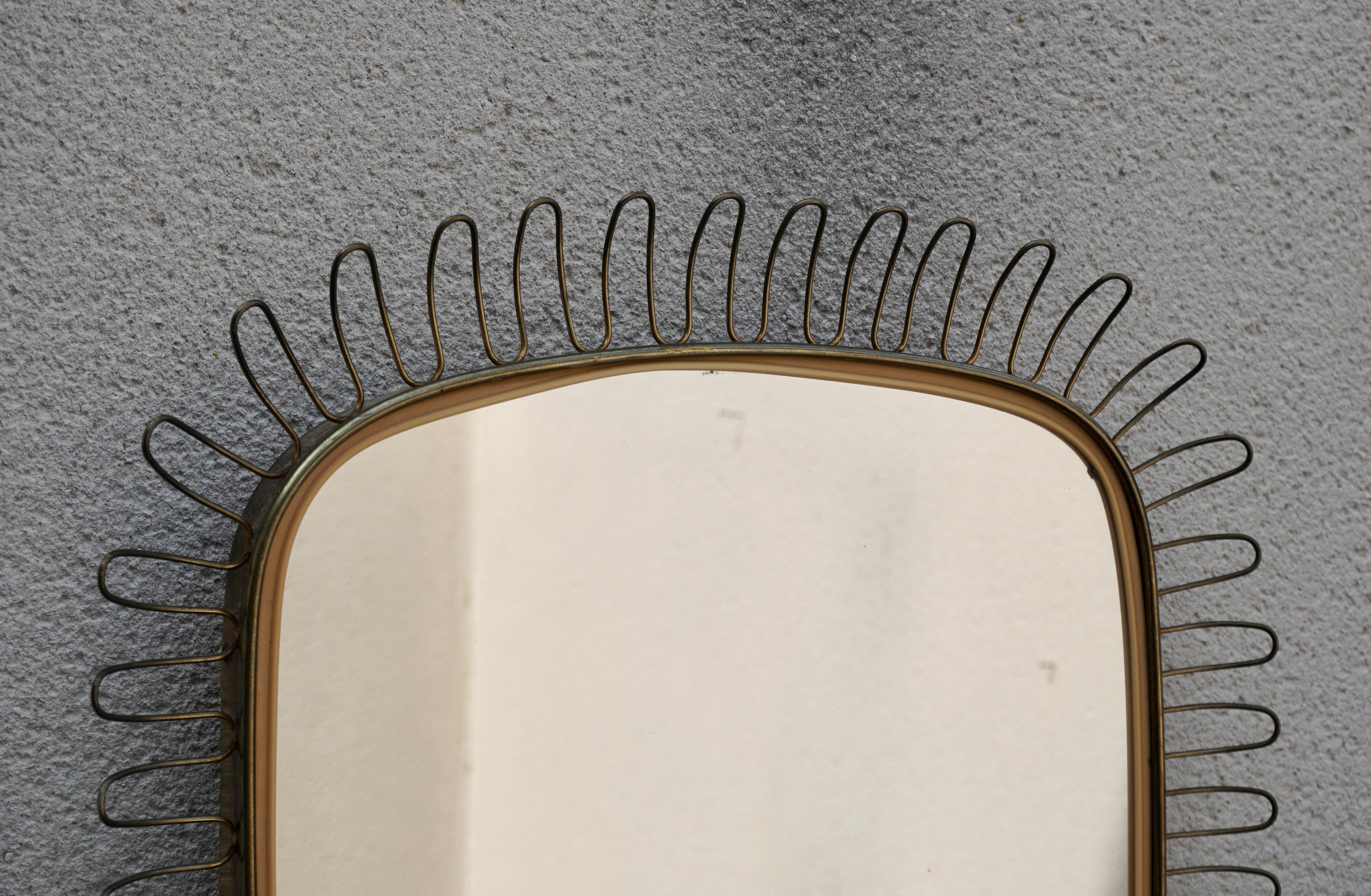 20th Century Elegant original 1960s Wall Mirror For Sale