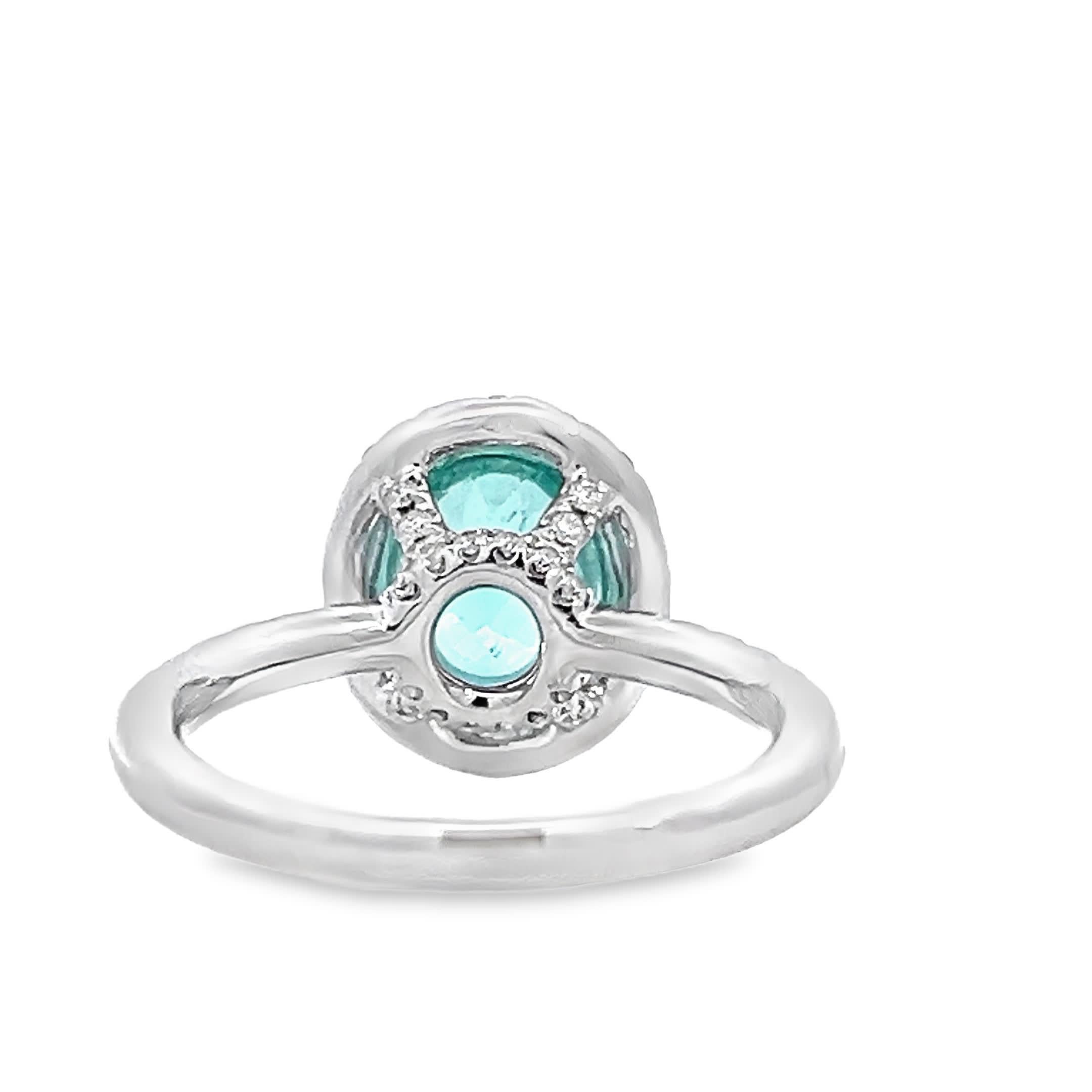Elegant Oval Gemstone Ring In New Condition For Sale In Great Neck Plaza, NY