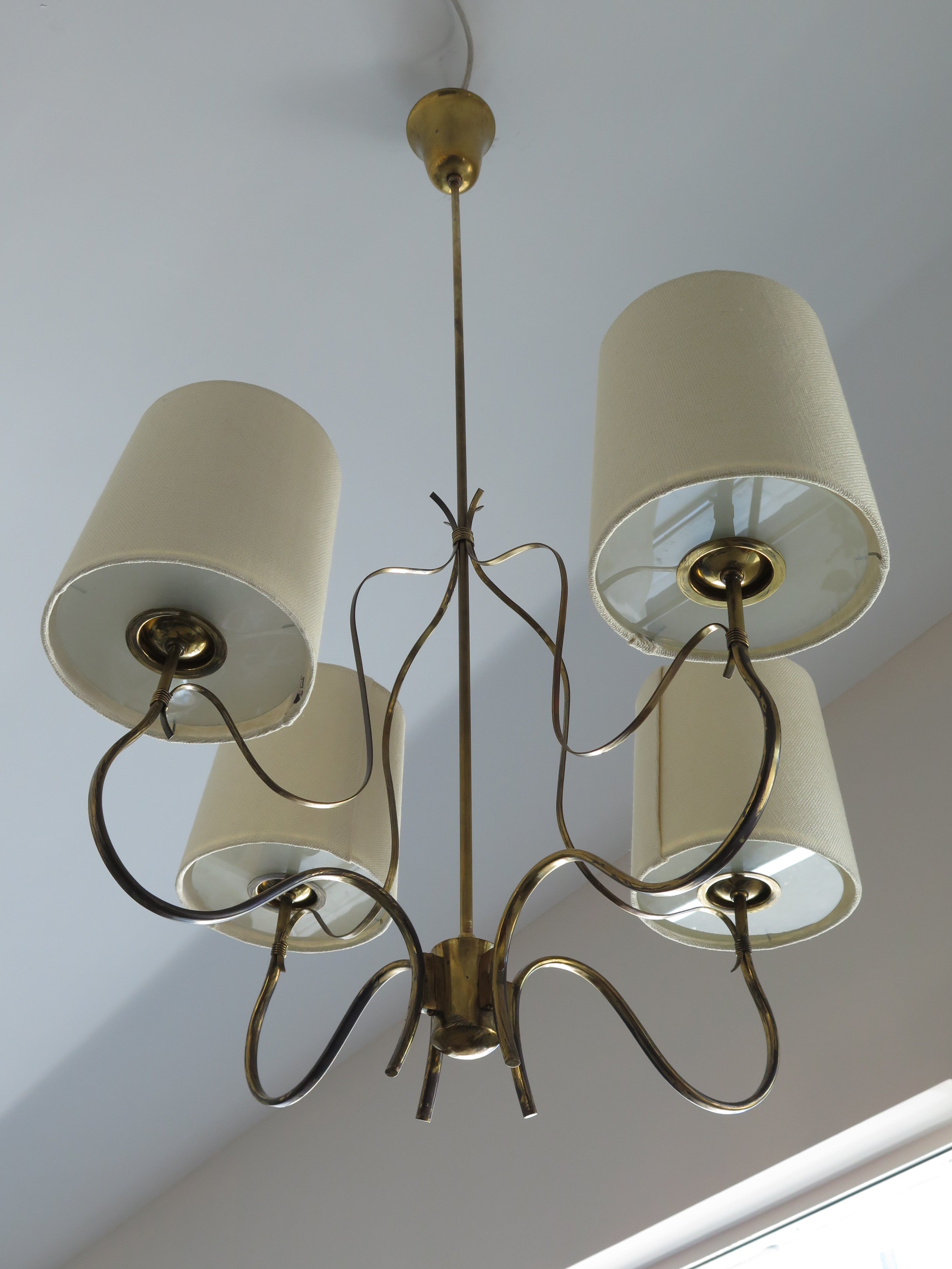Mid-Century Modern Elegant Paavo Tynell  Four Arm Chandelier 9001/4 Taito For Sale