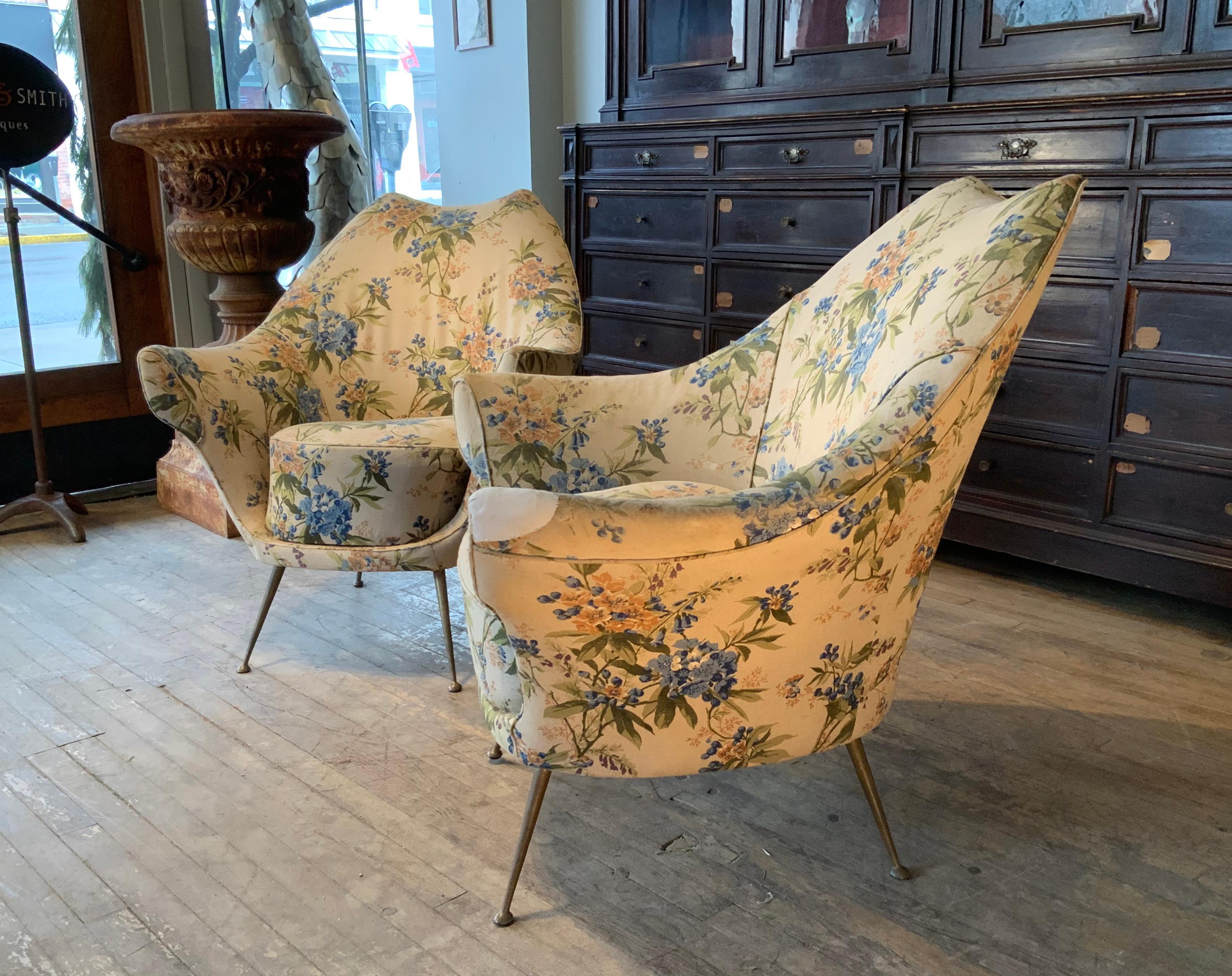 Elegant Pair of 1940's Italian Brass Leg Lounge Chairs In Good Condition In Hudson, NY