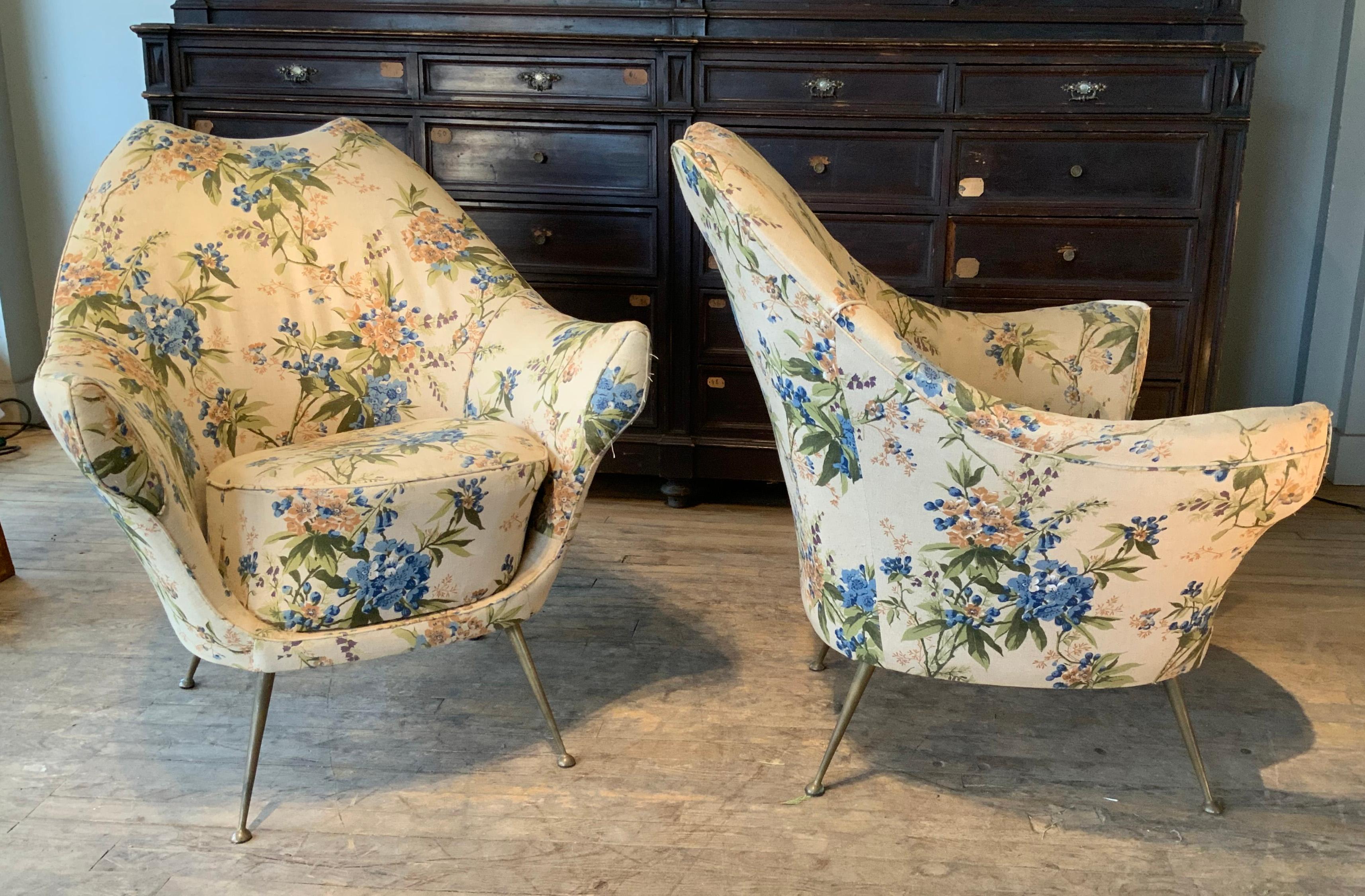 Mid-20th Century Elegant Pair of 1940's Italian Brass Leg Lounge Chairs