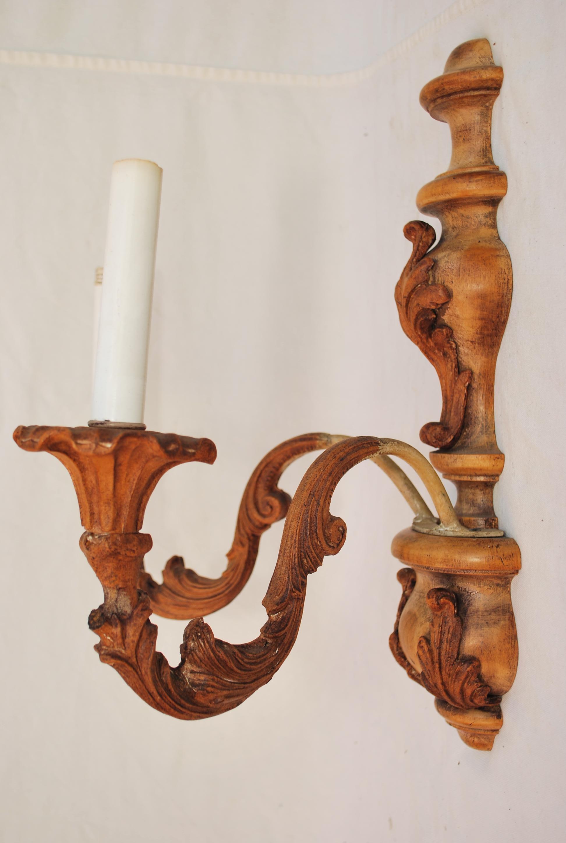 Elegant pair of 1940's wood/metal  sconces In Good Condition For Sale In Los Angeles, CA
