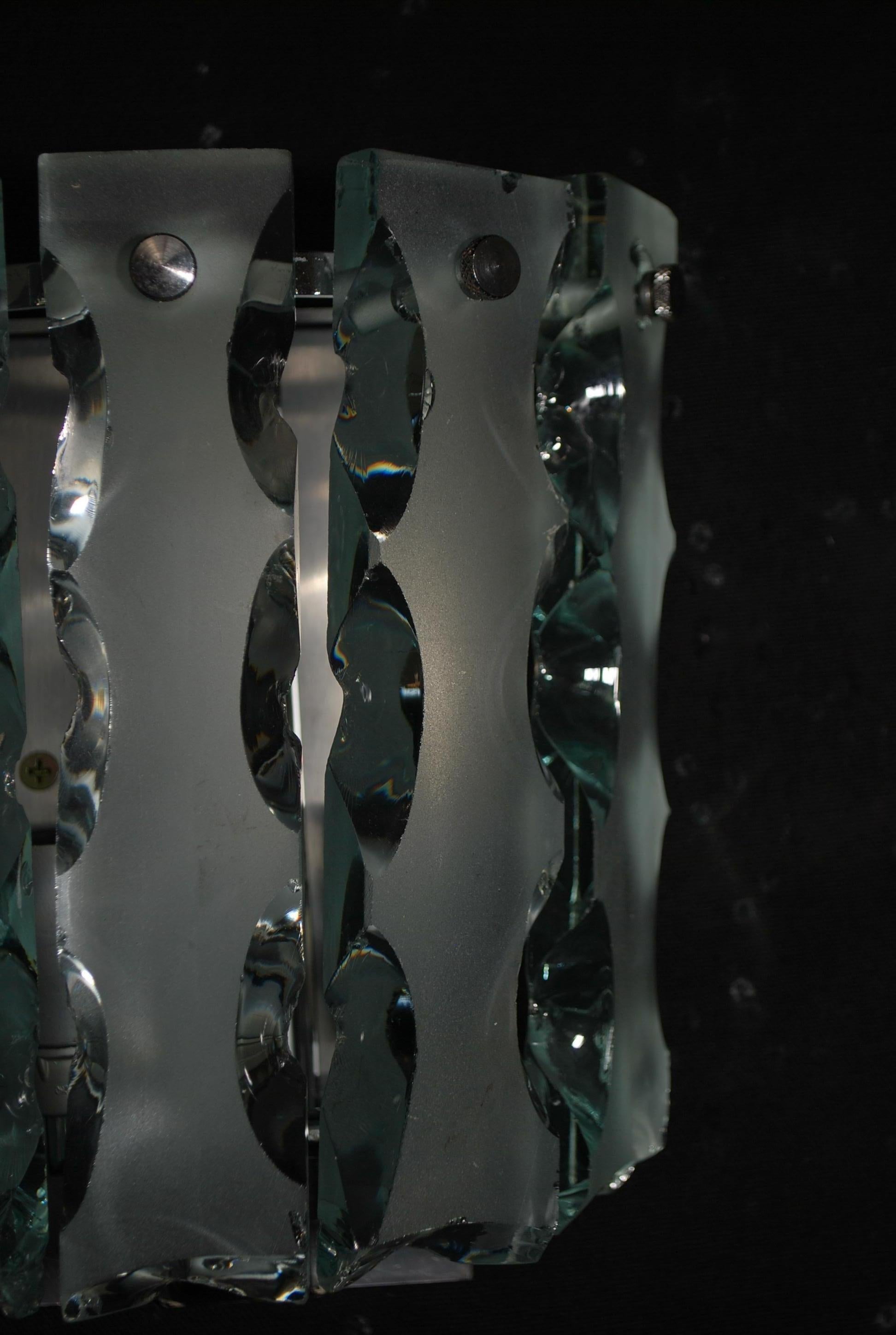 Mid-Century Modern elegant pair of 1970's Italian sconces design by Cristal Arte For Sale